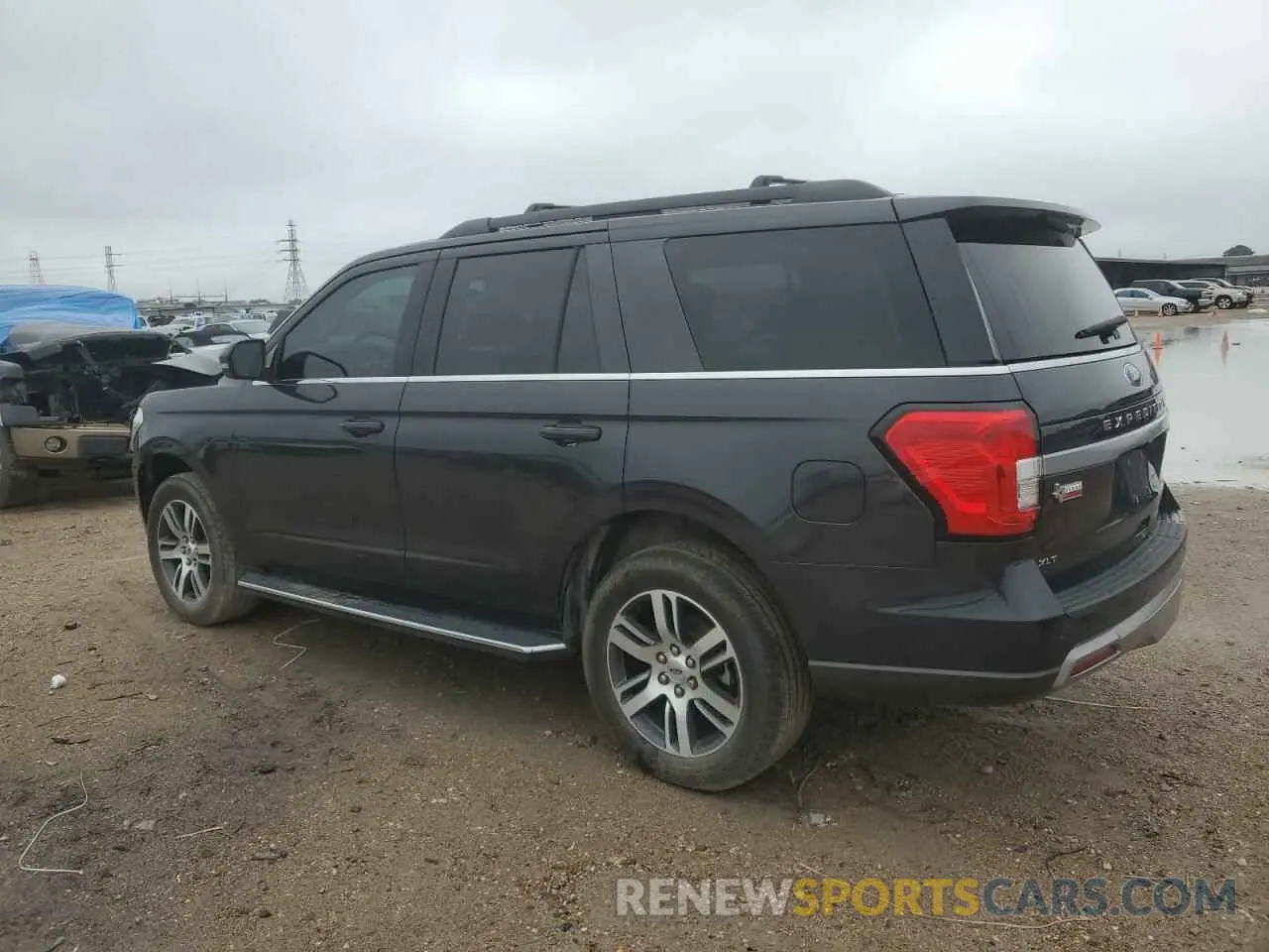 2 Photograph of a damaged car 1FMJU1HT0NEA56894 FORD EXPEDITION 2022