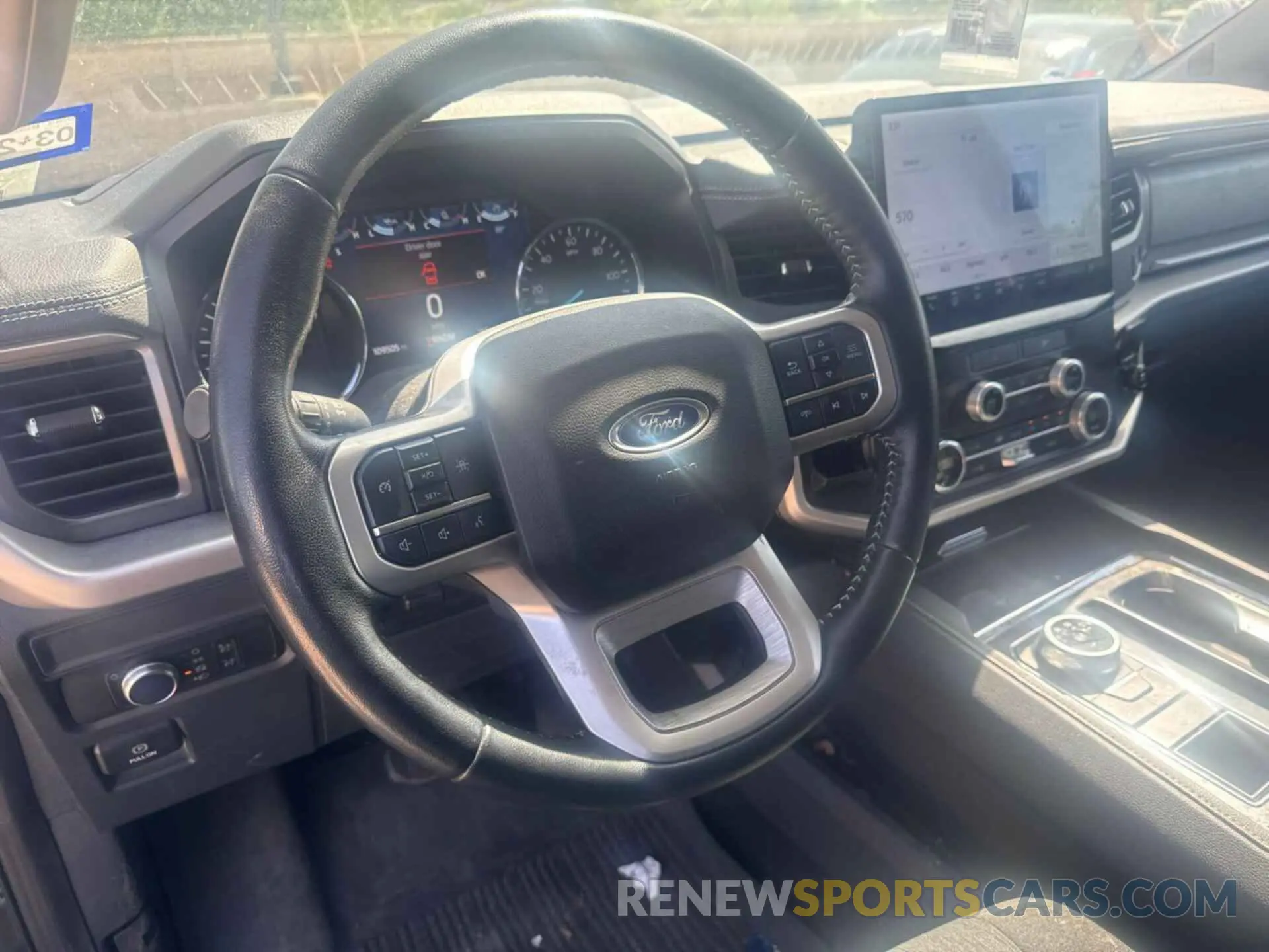 1 Photograph of a damaged car 1FMJU1HT4NEA20657 FORD EXPEDITION 2022
