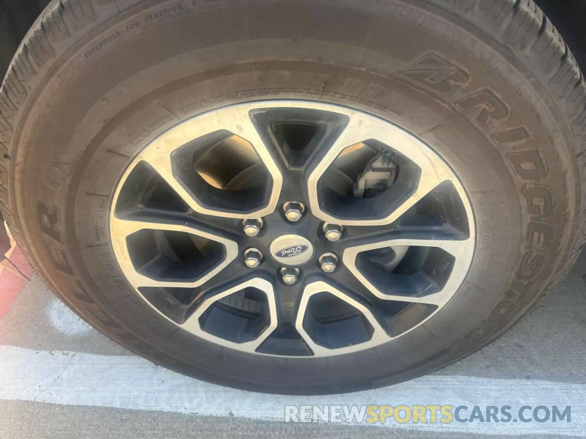 18 Photograph of a damaged car 1FMJU1HT4NEA20657 FORD EXPEDITION 2022