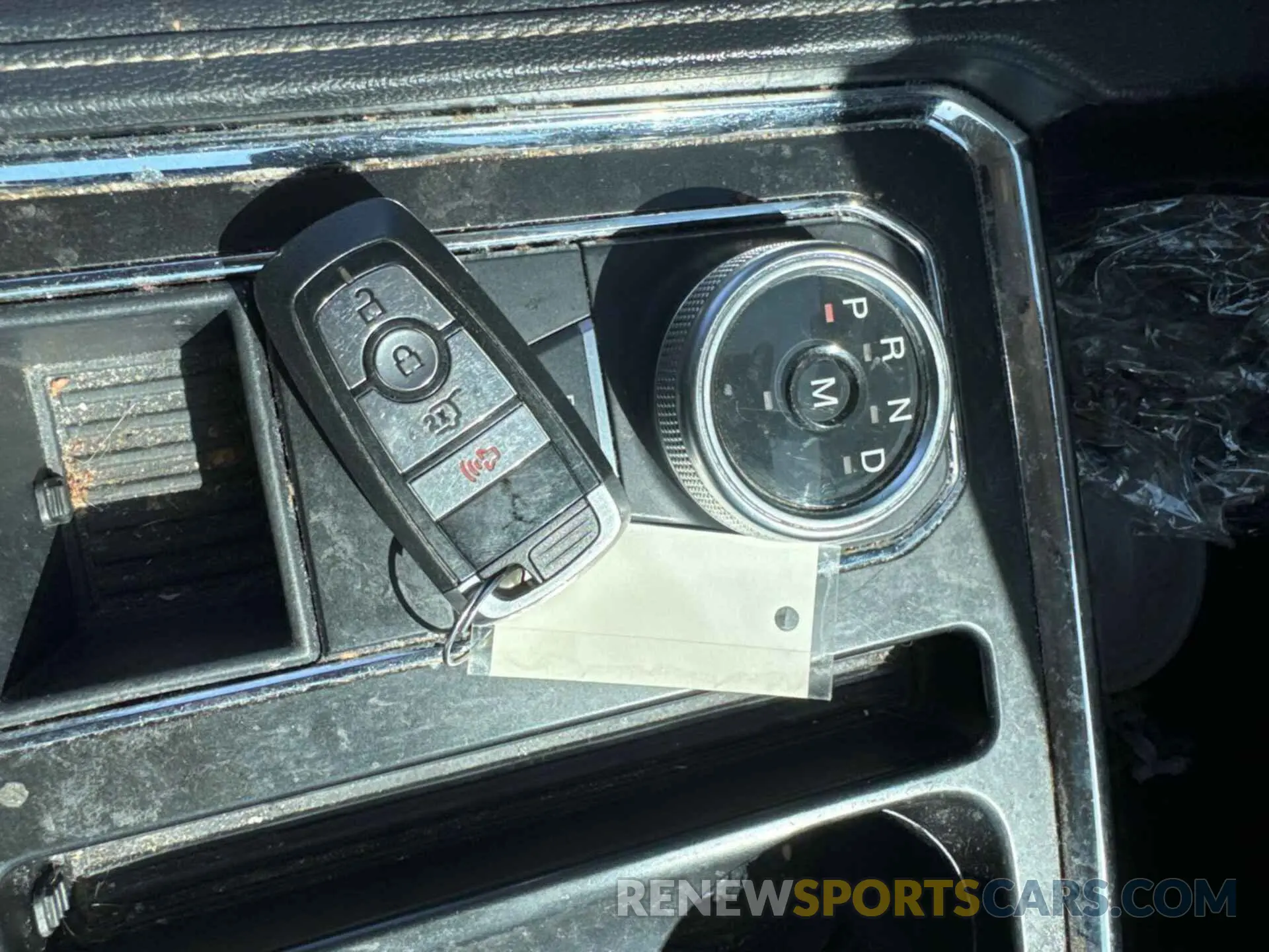 8 Photograph of a damaged car 1FMJU1HT4NEA20657 FORD EXPEDITION 2022