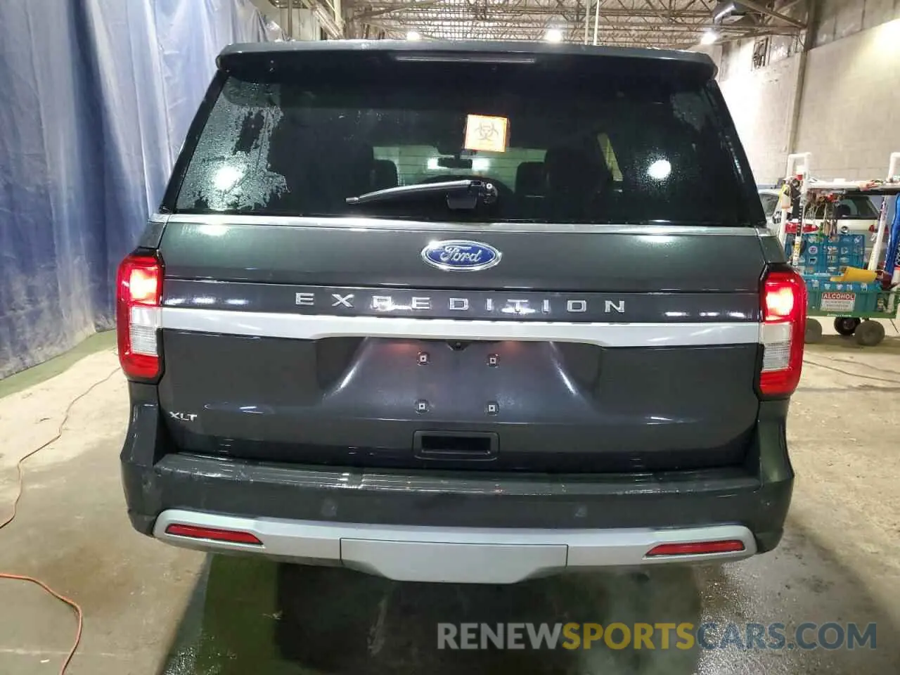 6 Photograph of a damaged car 1FMJU1JT0NEA34369 FORD EXPEDITION 2022