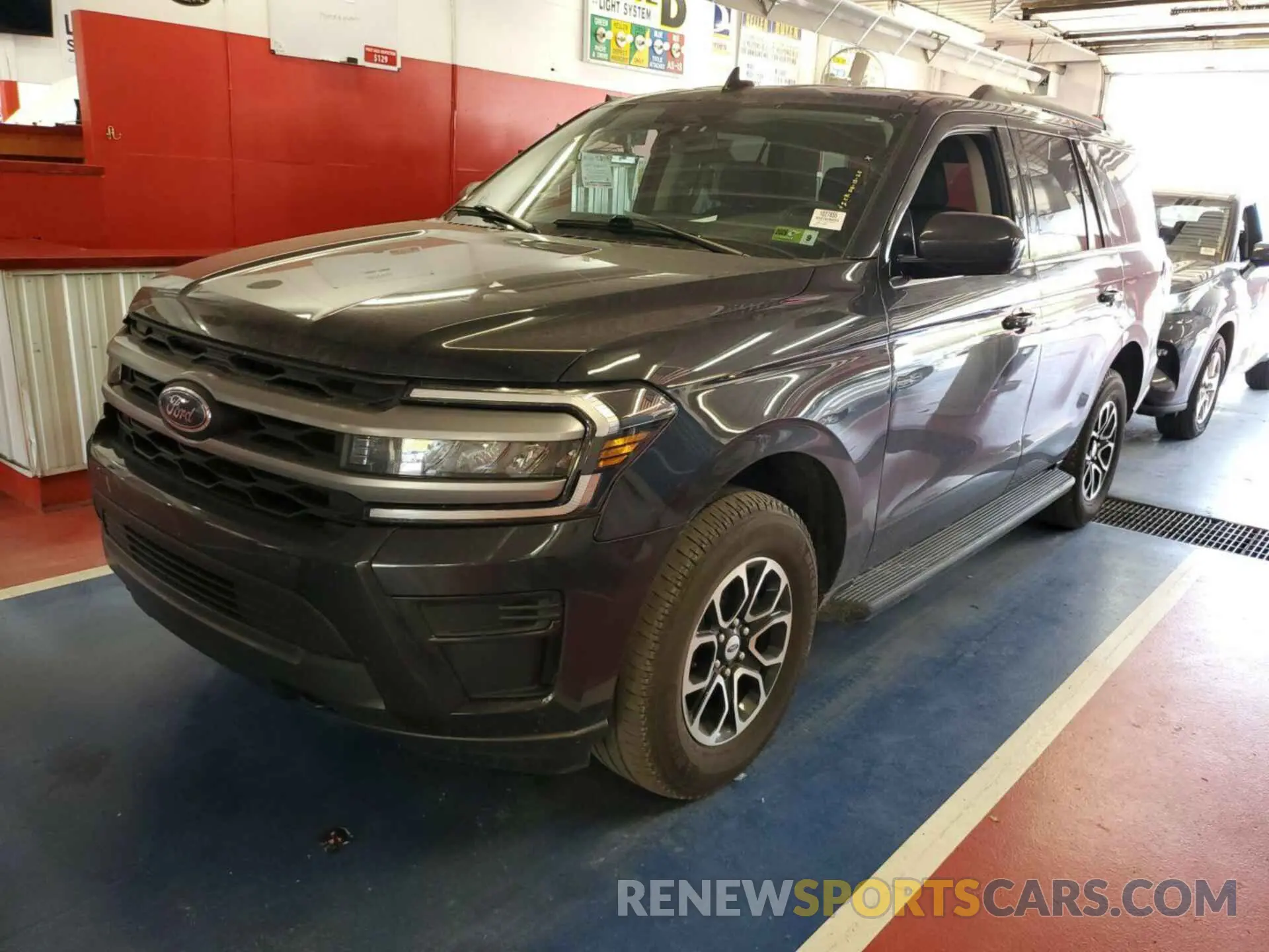 15 Photograph of a damaged car 1FMJU1JT4NEA20653 FORD EXPEDITION 2022