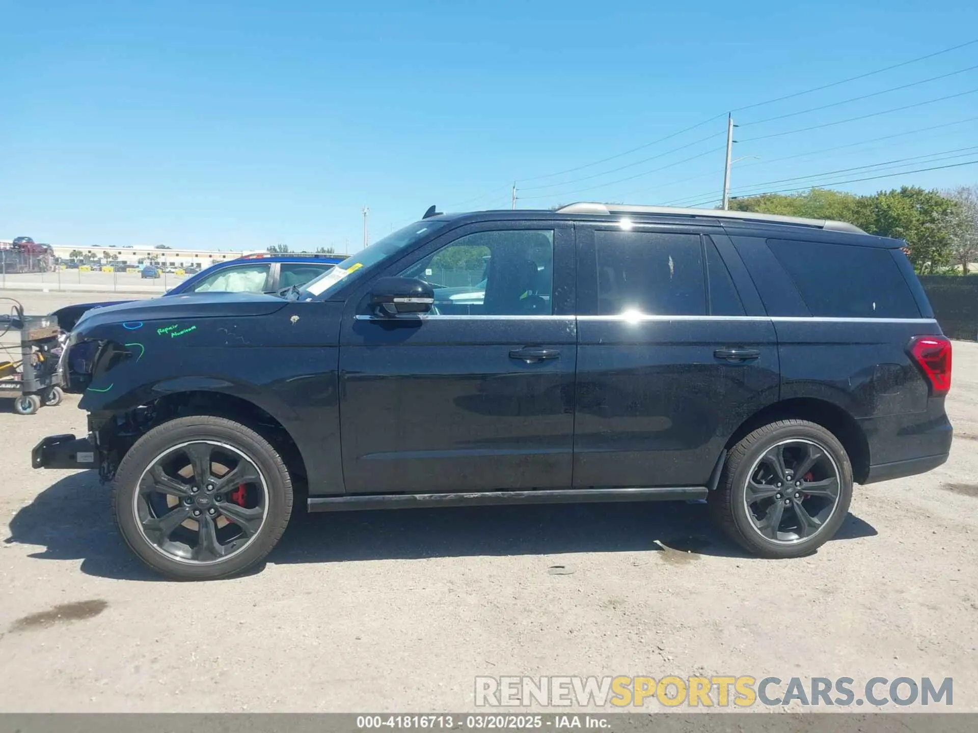 15 Photograph of a damaged car 1FMJU1KT3NEA45980 FORD EXPEDITION 2022