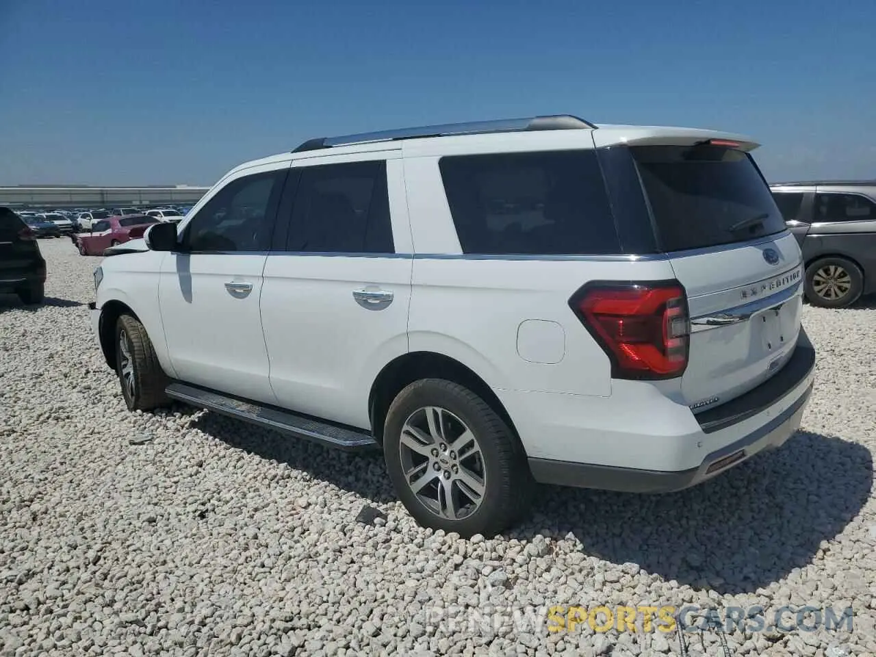 2 Photograph of a damaged car 1FMJU1KT5NEA57385 FORD EXPEDITION 2022