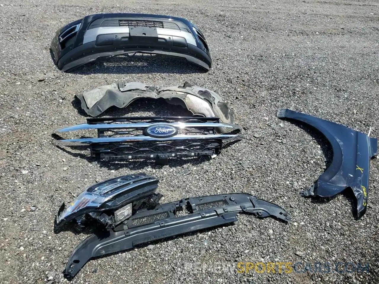 13 Photograph of a damaged car 1FMJU1KT6NEA57217 FORD EXPEDITION 2022