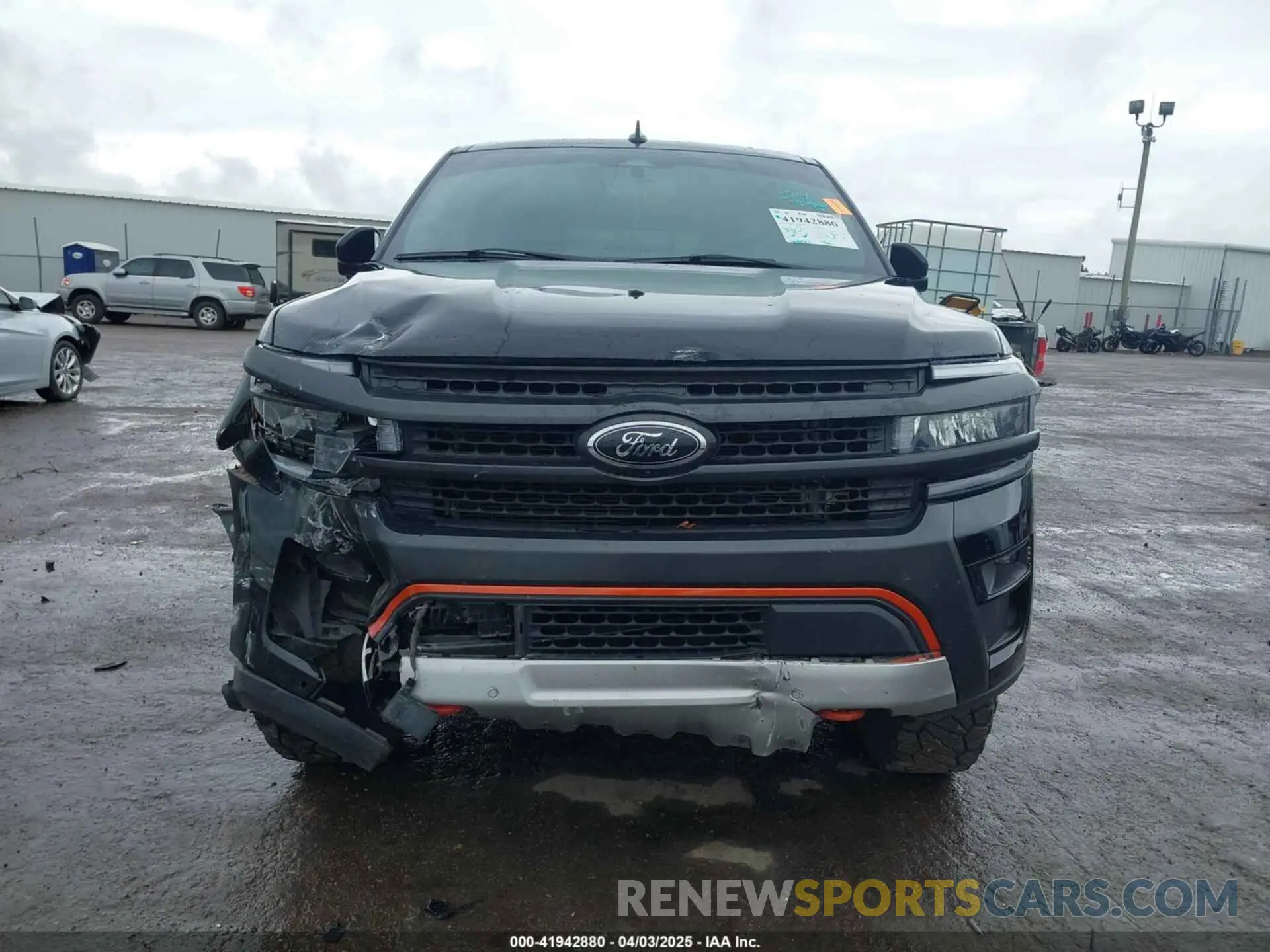12 Photograph of a damaged car 1FMJU1RT2NEA18033 FORD EXPEDITION 2022