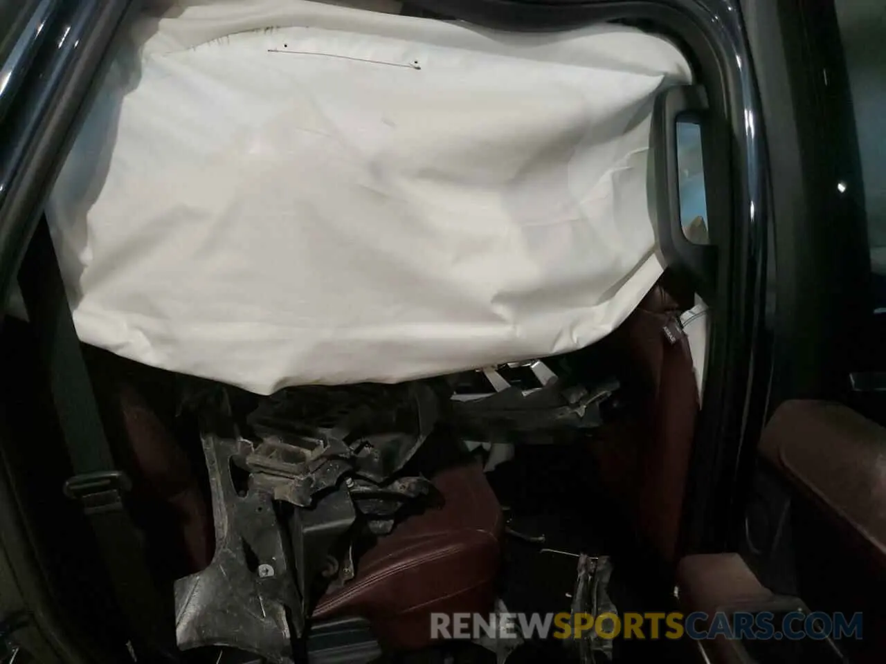 11 Photograph of a damaged car 1FMJU2AT0NEA20493 FORD EXPEDITION 2022
