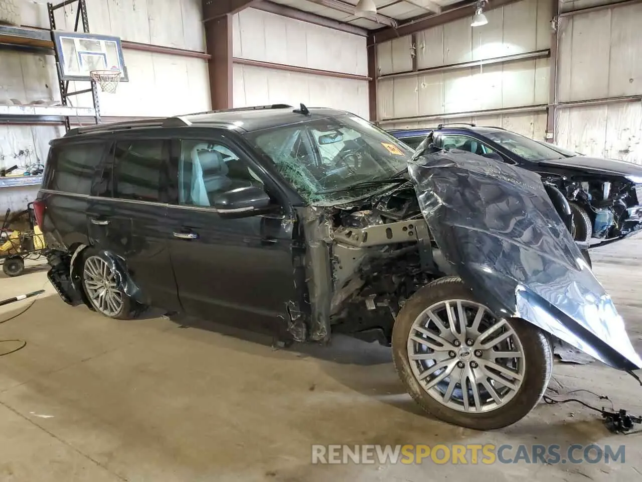 4 Photograph of a damaged car 1FMJU2AT0NEA20493 FORD EXPEDITION 2022