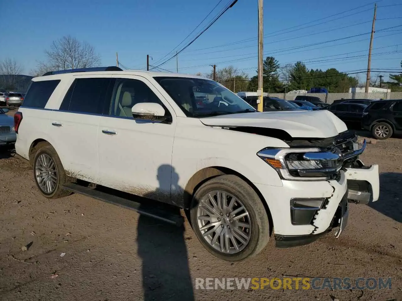 4 Photograph of a damaged car 1FMJU2AT0NEA31719 FORD EXPEDITION 2022