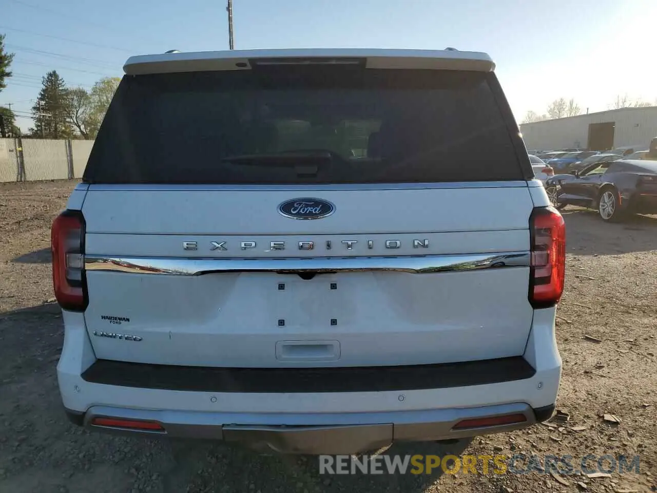 6 Photograph of a damaged car 1FMJU2AT0NEA31719 FORD EXPEDITION 2022