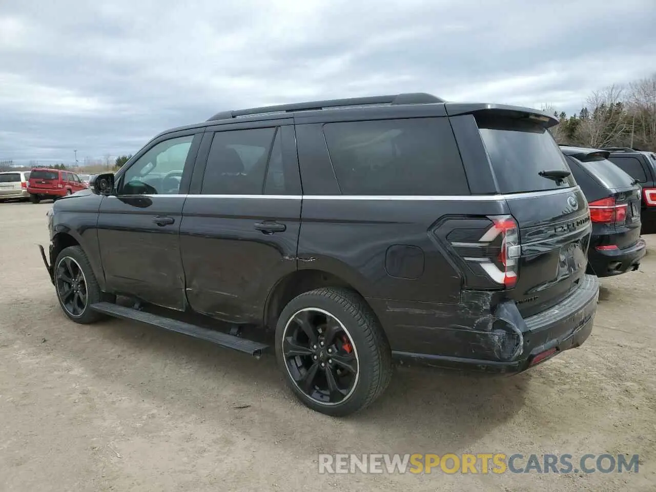 2 Photograph of a damaged car 1FMJU2AT1NEA00902 FORD EXPEDITION 2022