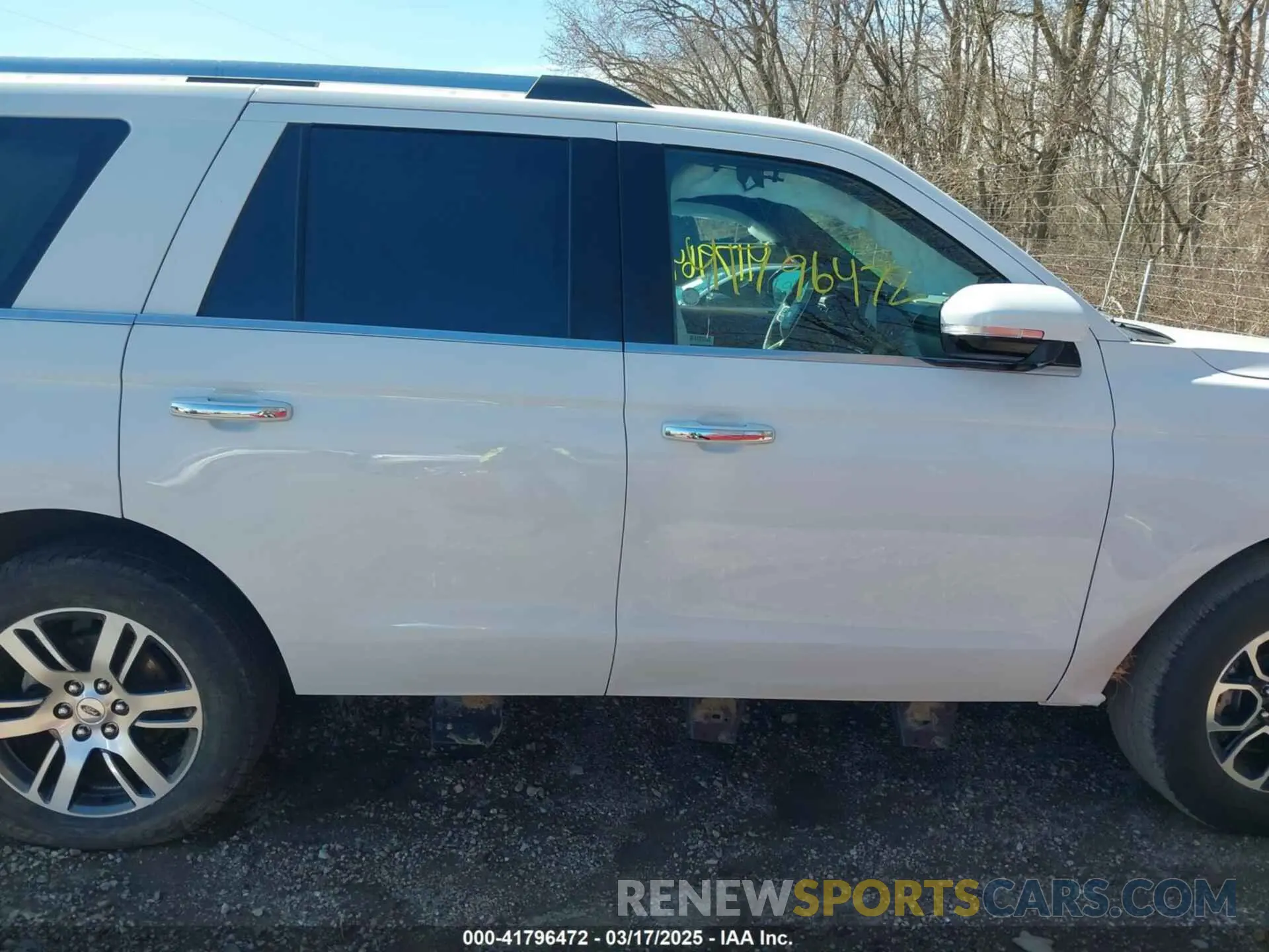 13 Photograph of a damaged car 1FMJU2AT7NEA67407 FORD EXPEDITION 2022