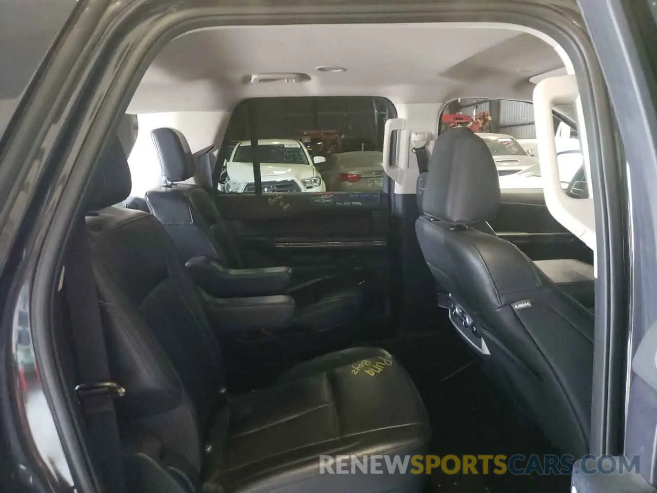 11 Photograph of a damaged car 1FMJK1H80PEA14679 FORD EXPEDITION 2023