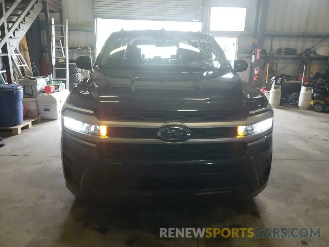 5 Photograph of a damaged car 1FMJK1H80PEA14679 FORD EXPEDITION 2023