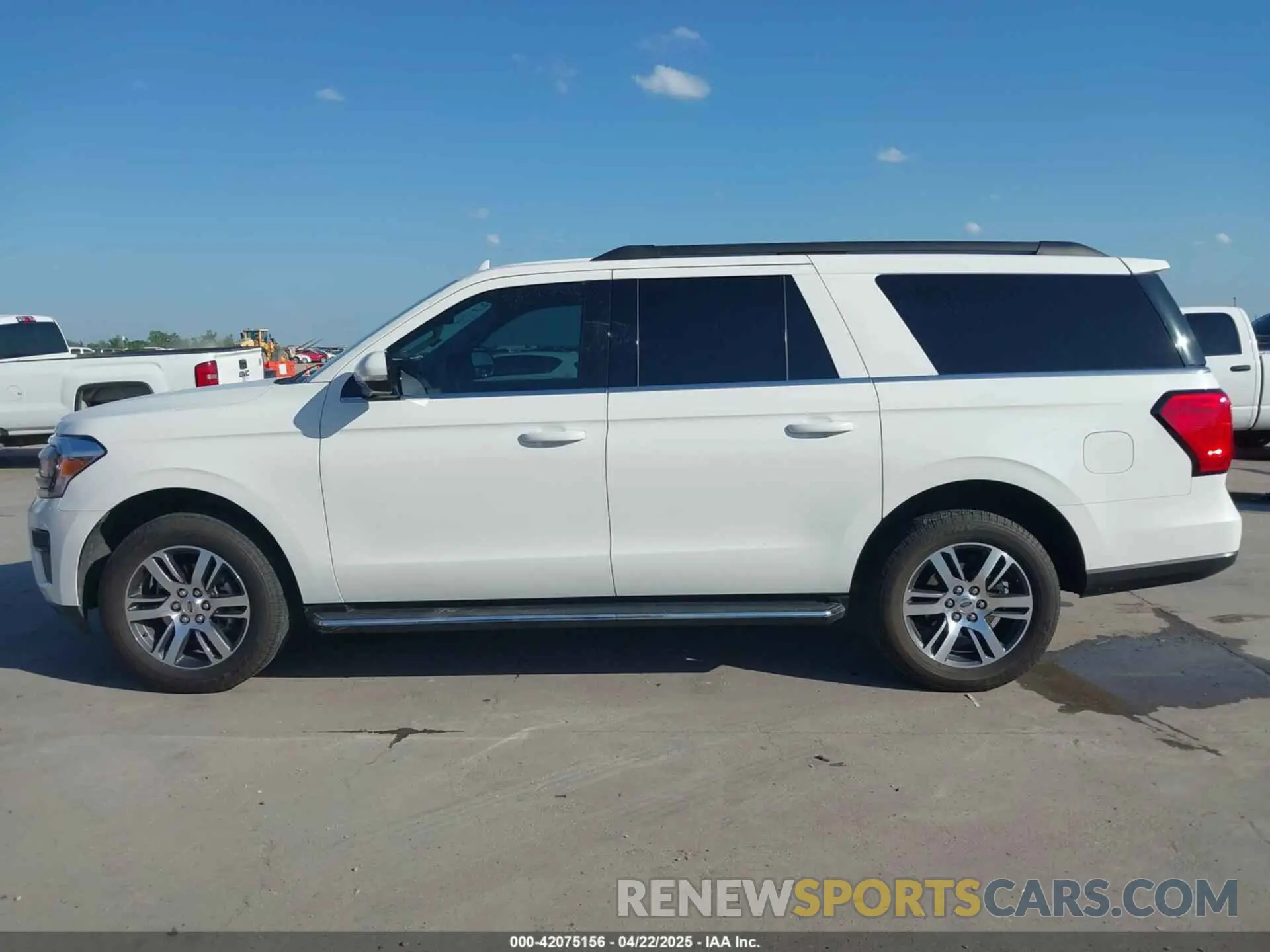14 Photograph of a damaged car 1FMJK1H82PEA62734 FORD EXPEDITION 2023