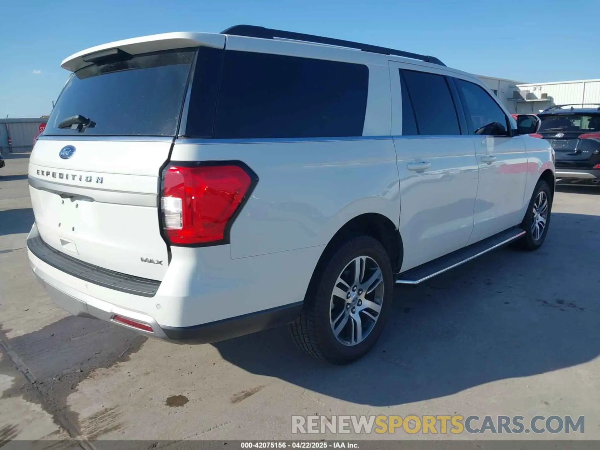 4 Photograph of a damaged car 1FMJK1H82PEA62734 FORD EXPEDITION 2023