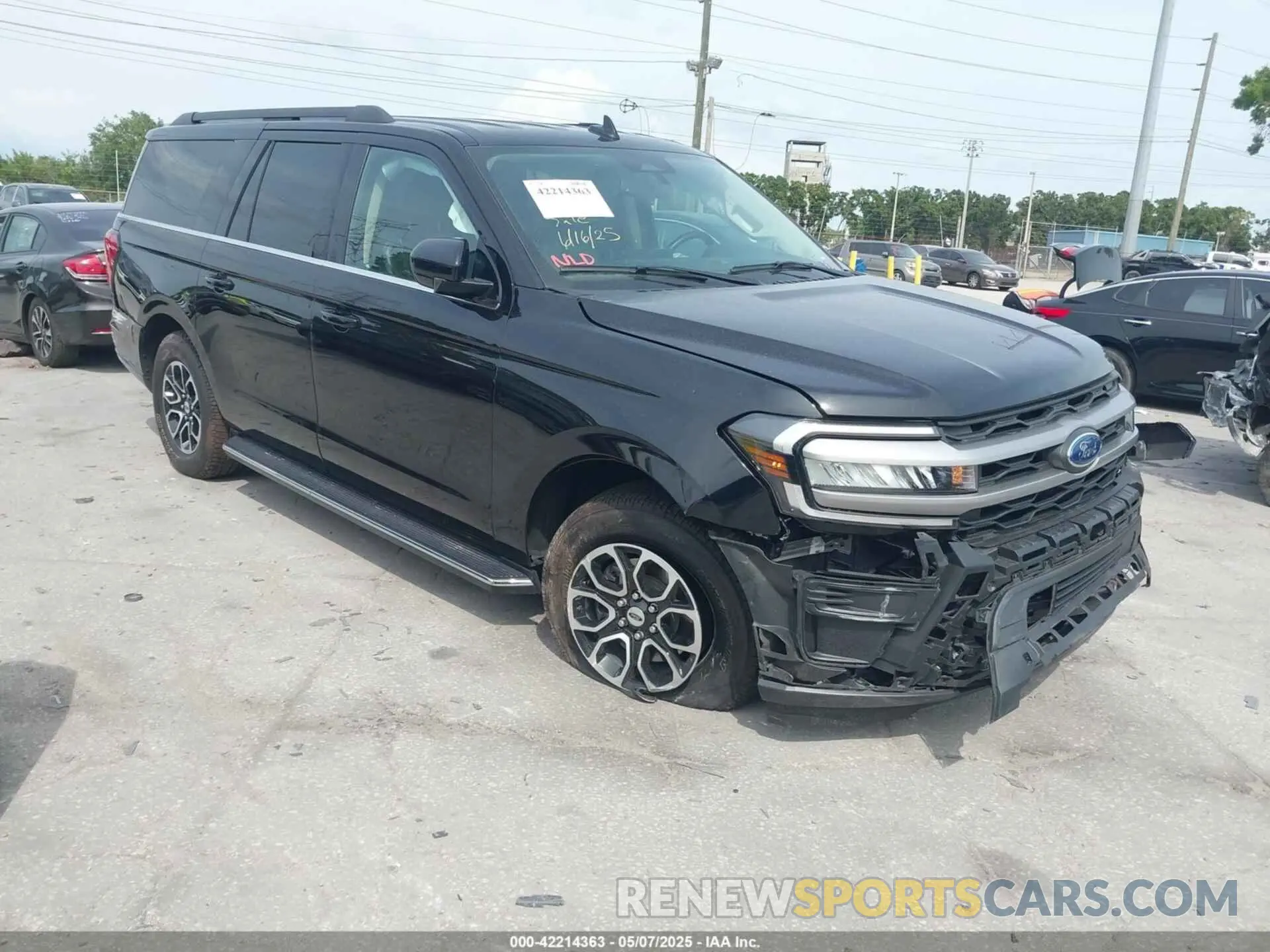 1 Photograph of a damaged car 1FMJK1J81PEA03636 FORD EXPEDITION 2023