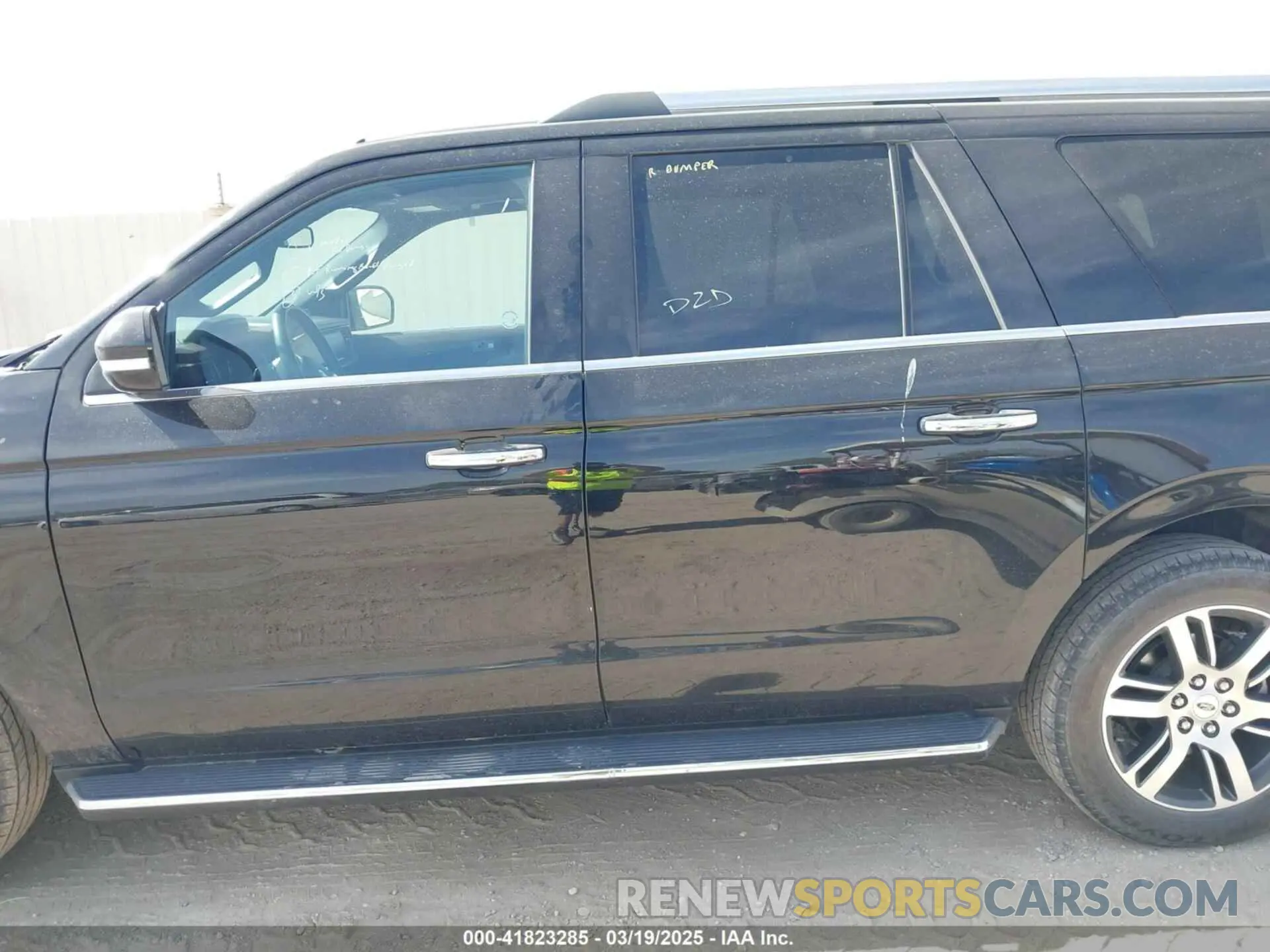 15 Photograph of a damaged car 1FMJK1K82PEA12358 FORD EXPEDITION 2023