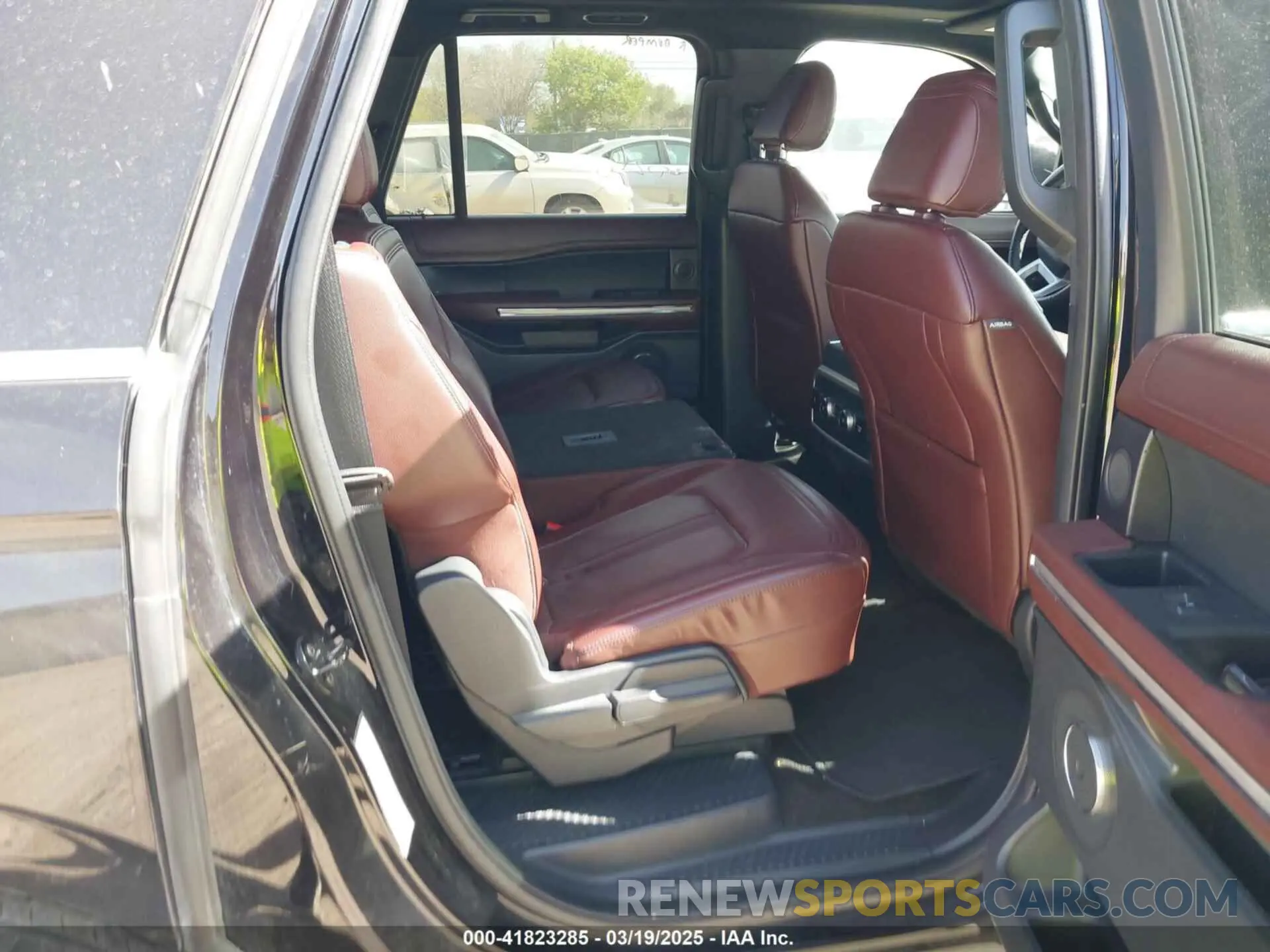 8 Photograph of a damaged car 1FMJK1K82PEA12358 FORD EXPEDITION 2023