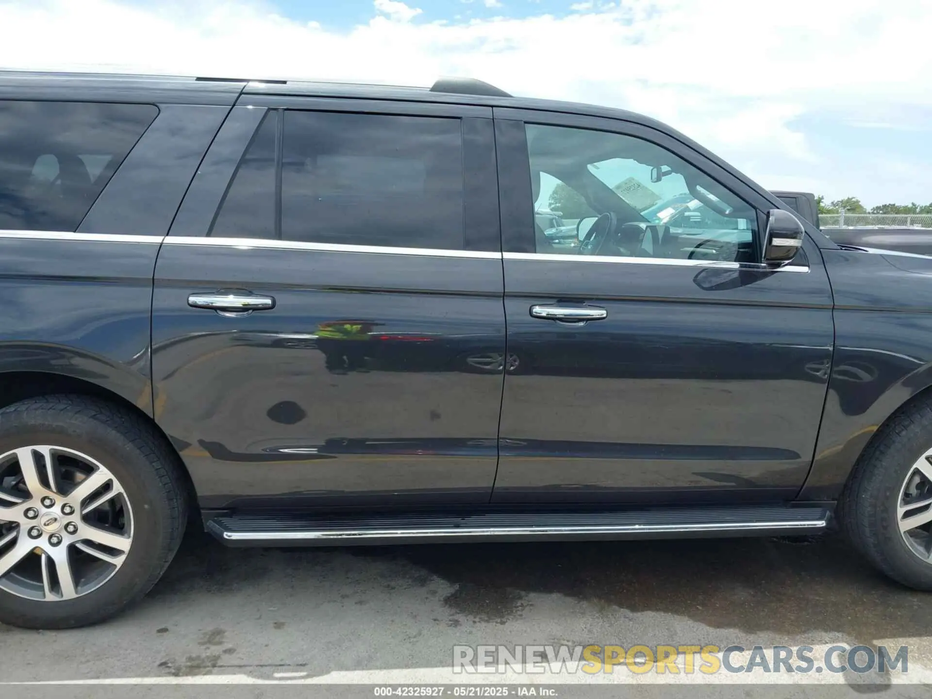 13 Photograph of a damaged car 1FMJK1K86PEA12248 FORD EXPEDITION 2023
