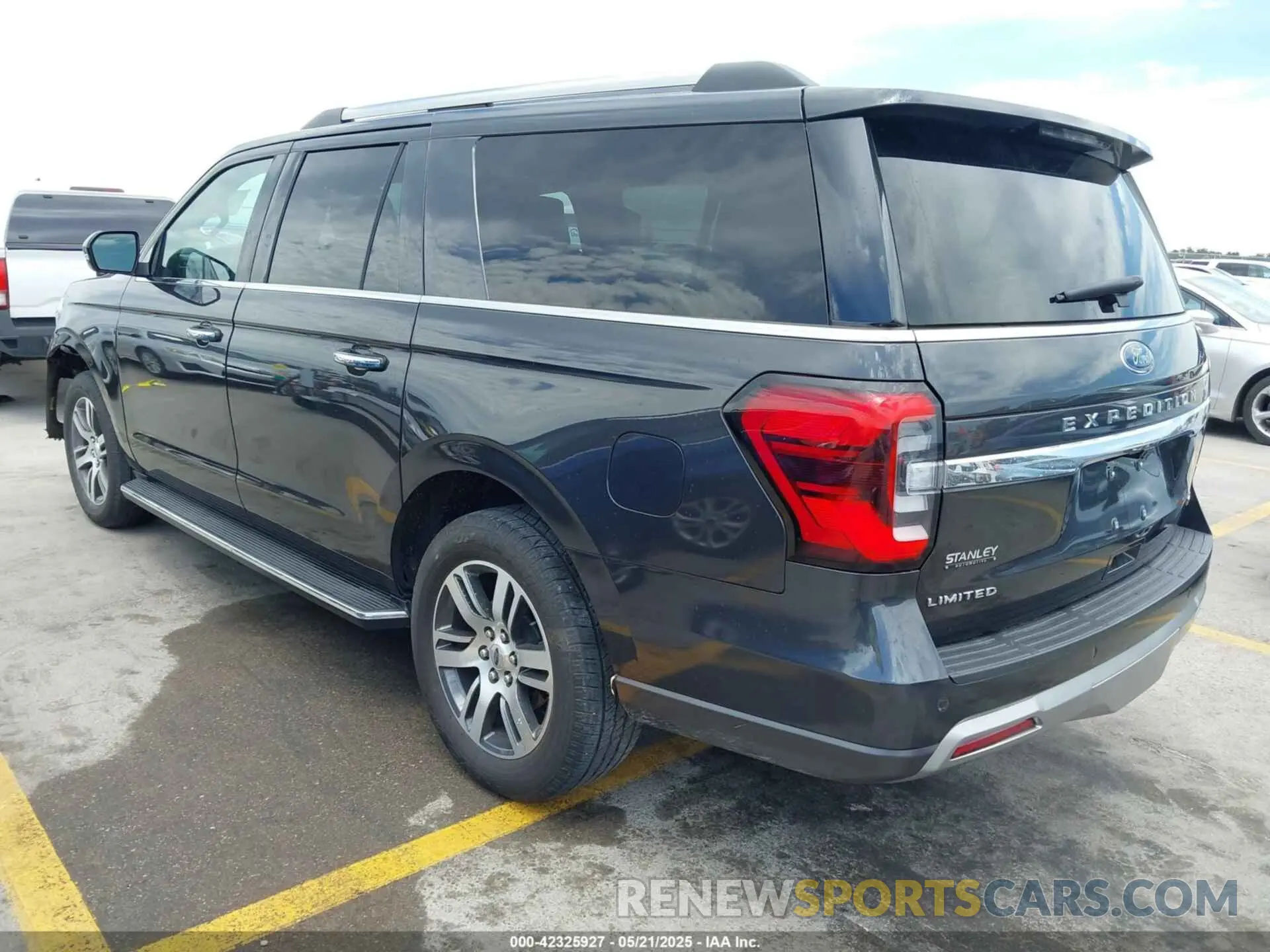 3 Photograph of a damaged car 1FMJK1K86PEA12248 FORD EXPEDITION 2023