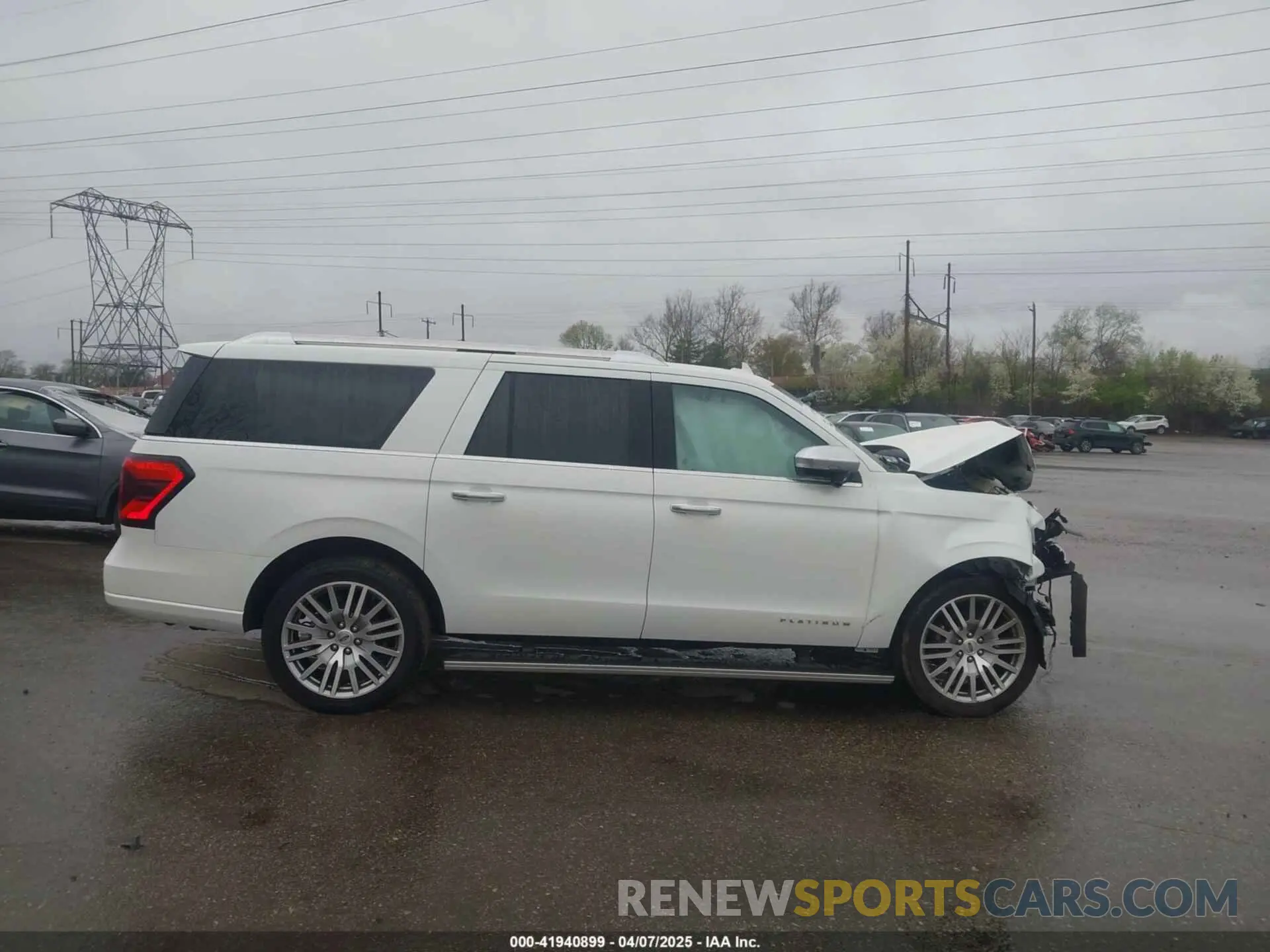 13 Photograph of a damaged car 1FMJK1M80PEA20505 FORD EXPEDITION 2023