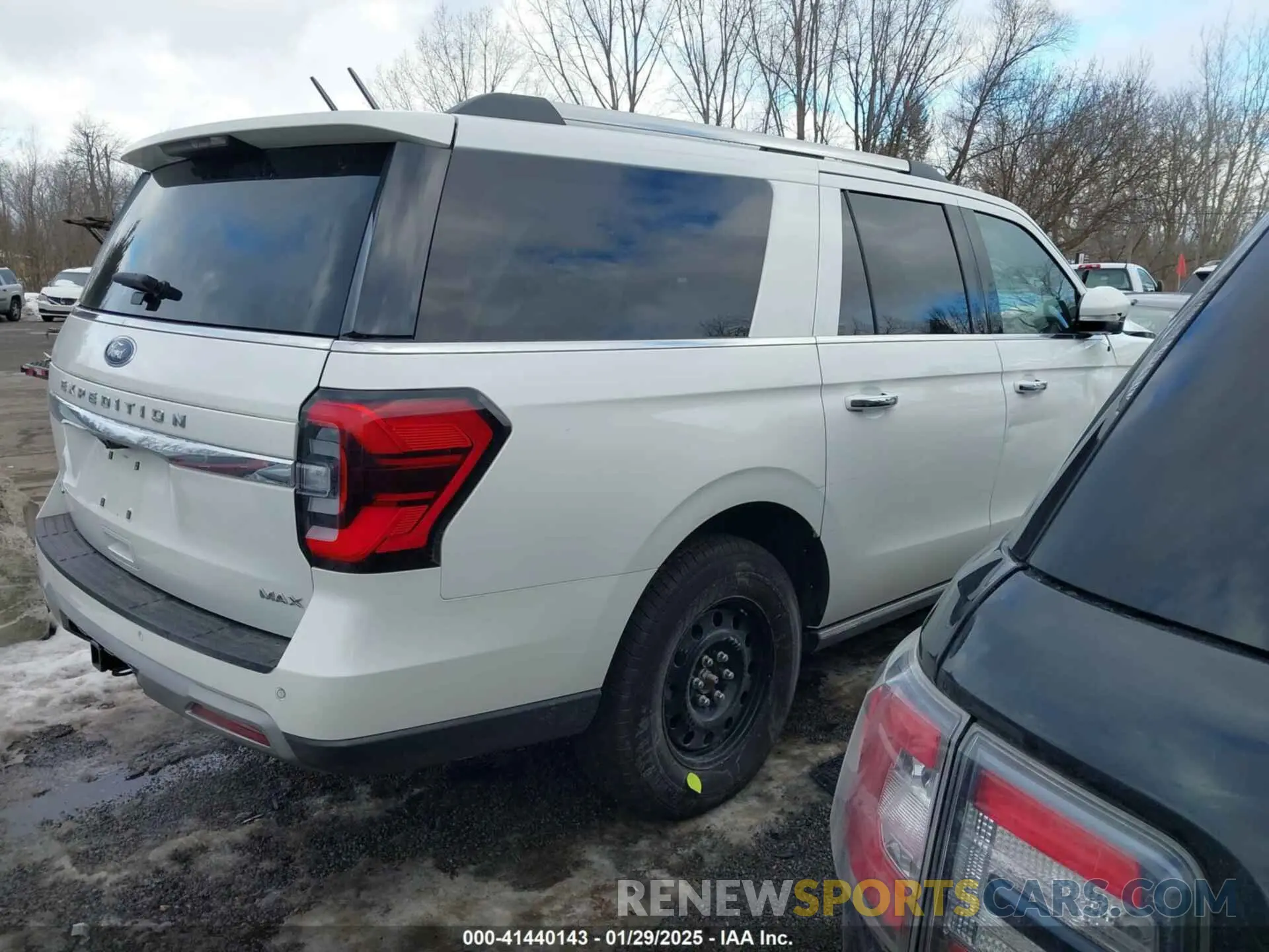 4 Photograph of a damaged car 1FMJK2A82PEA25893 FORD EXPEDITION 2023
