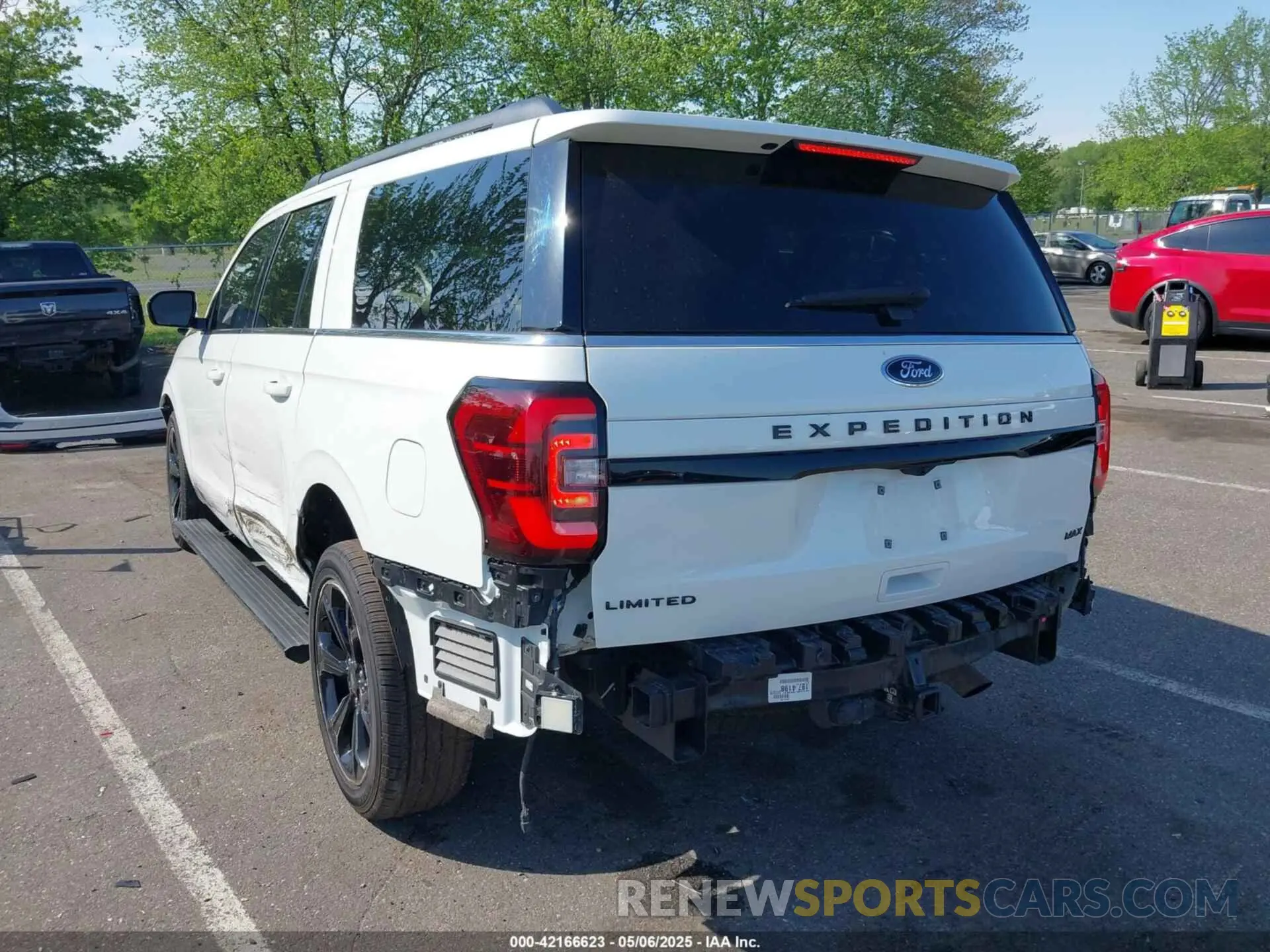 3 Photograph of a damaged car 1FMJK2A85PEA58256 FORD EXPEDITION 2023