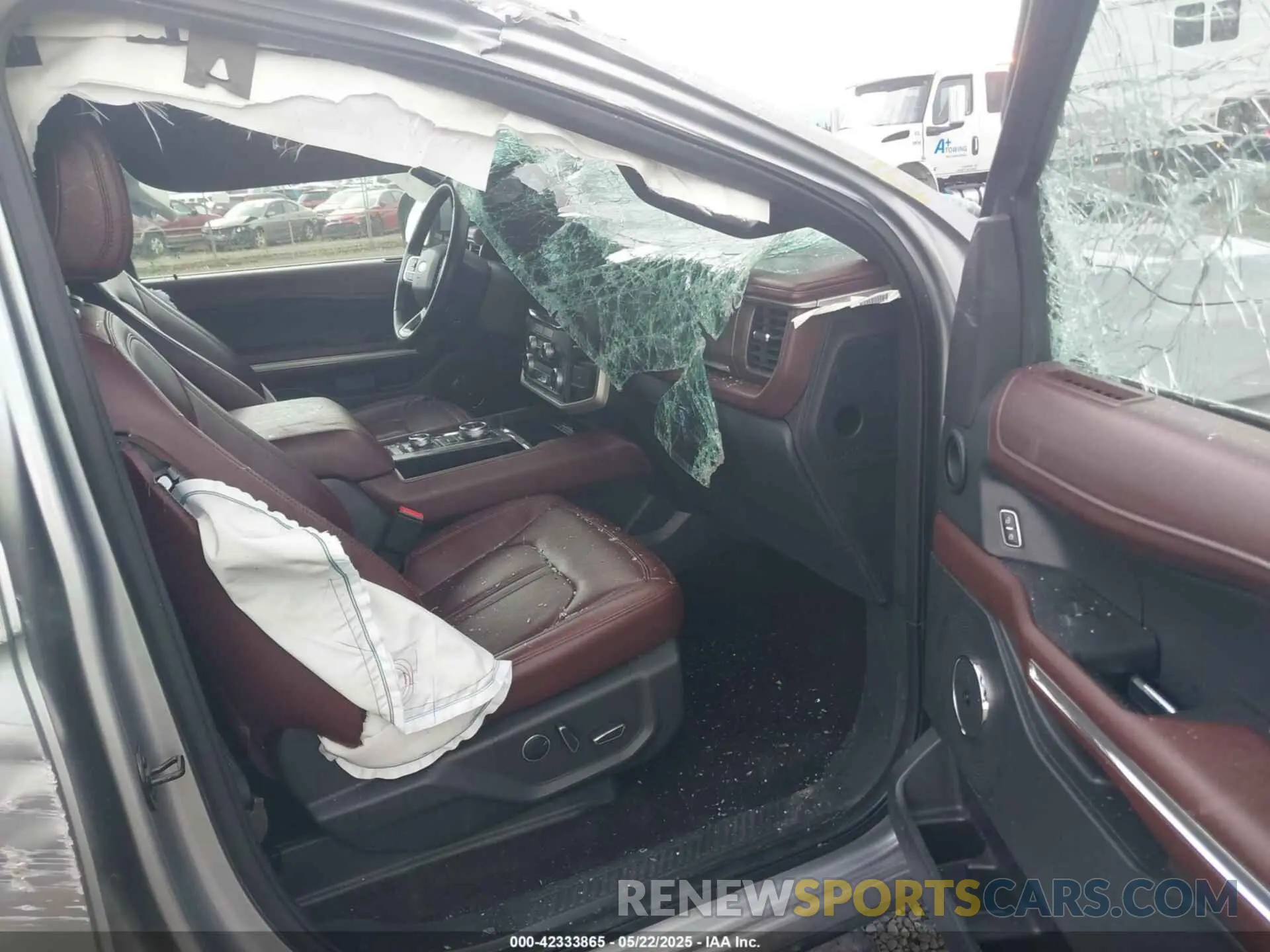 5 Photograph of a damaged car 1FMJK2A87PEA15750 FORD EXPEDITION 2023