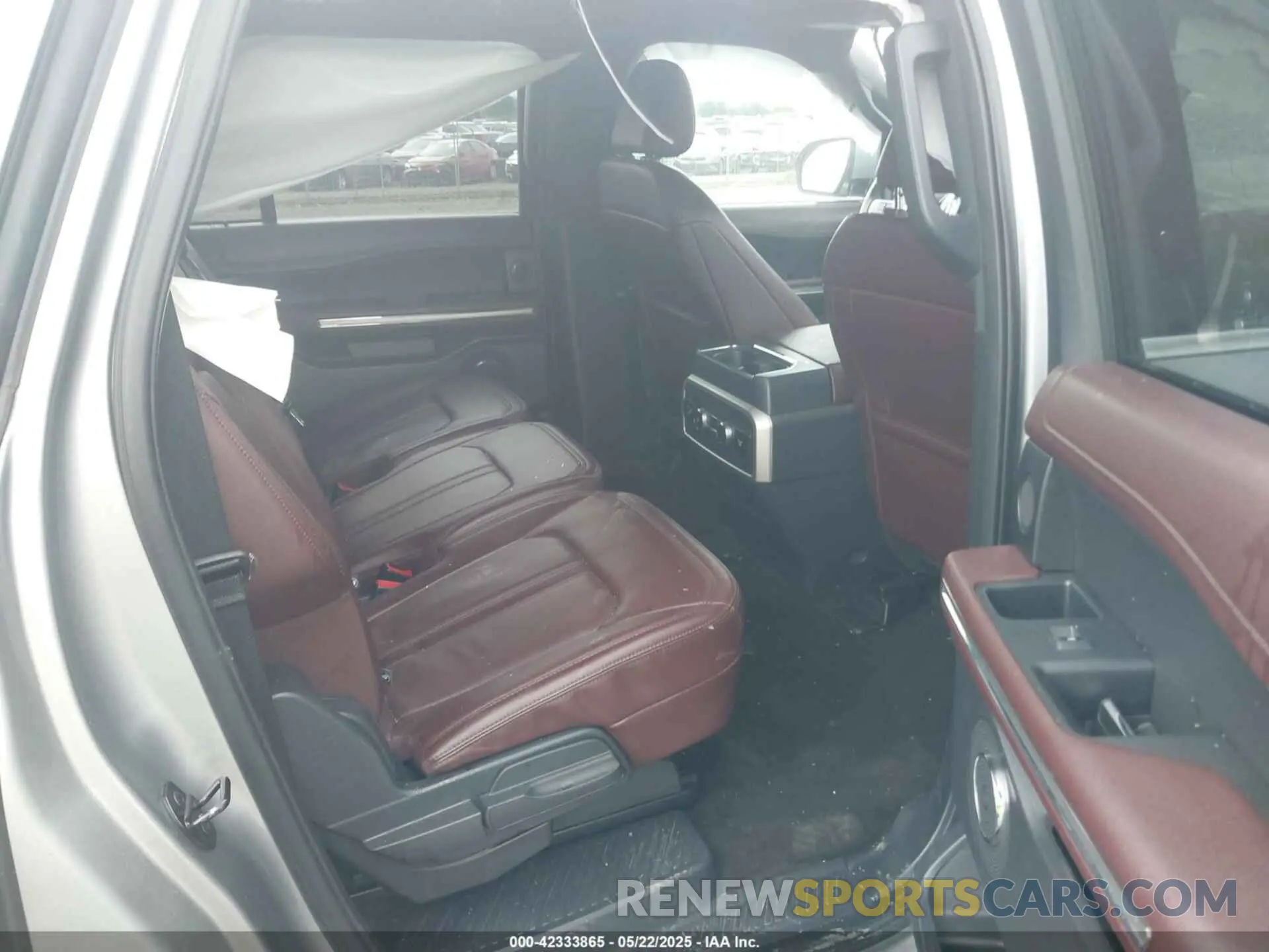 8 Photograph of a damaged car 1FMJK2A87PEA15750 FORD EXPEDITION 2023