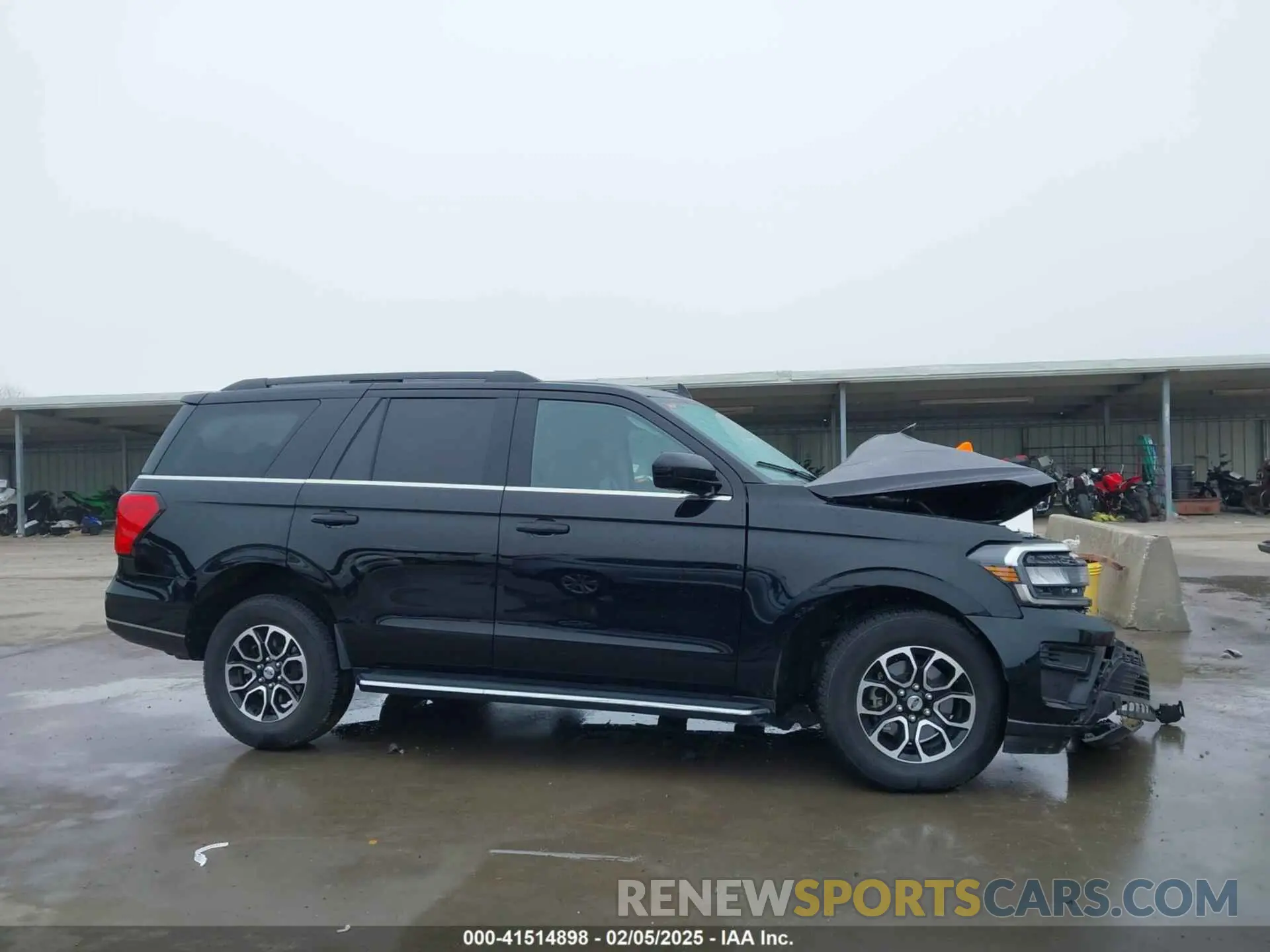 14 Photograph of a damaged car 1FMJU1H86PEA14891 FORD EXPEDITION 2023