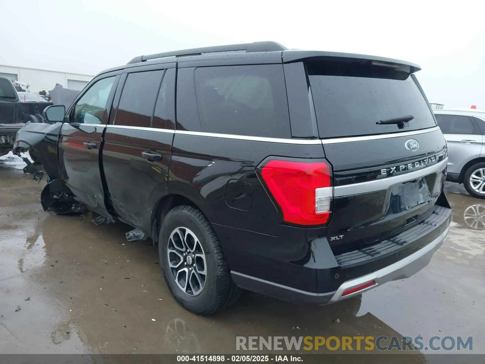 3 Photograph of a damaged car 1FMJU1H86PEA14891 FORD EXPEDITION 2023