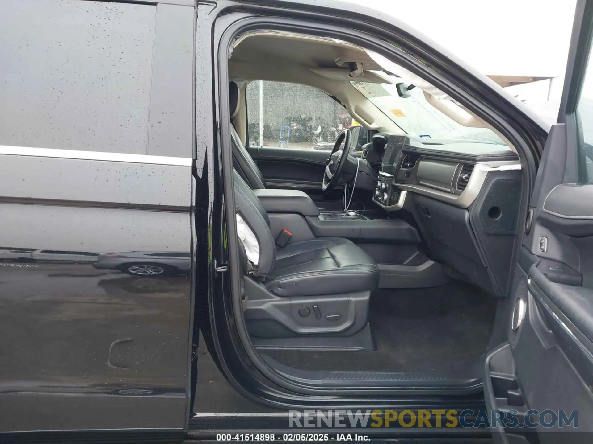 5 Photograph of a damaged car 1FMJU1H86PEA14891 FORD EXPEDITION 2023