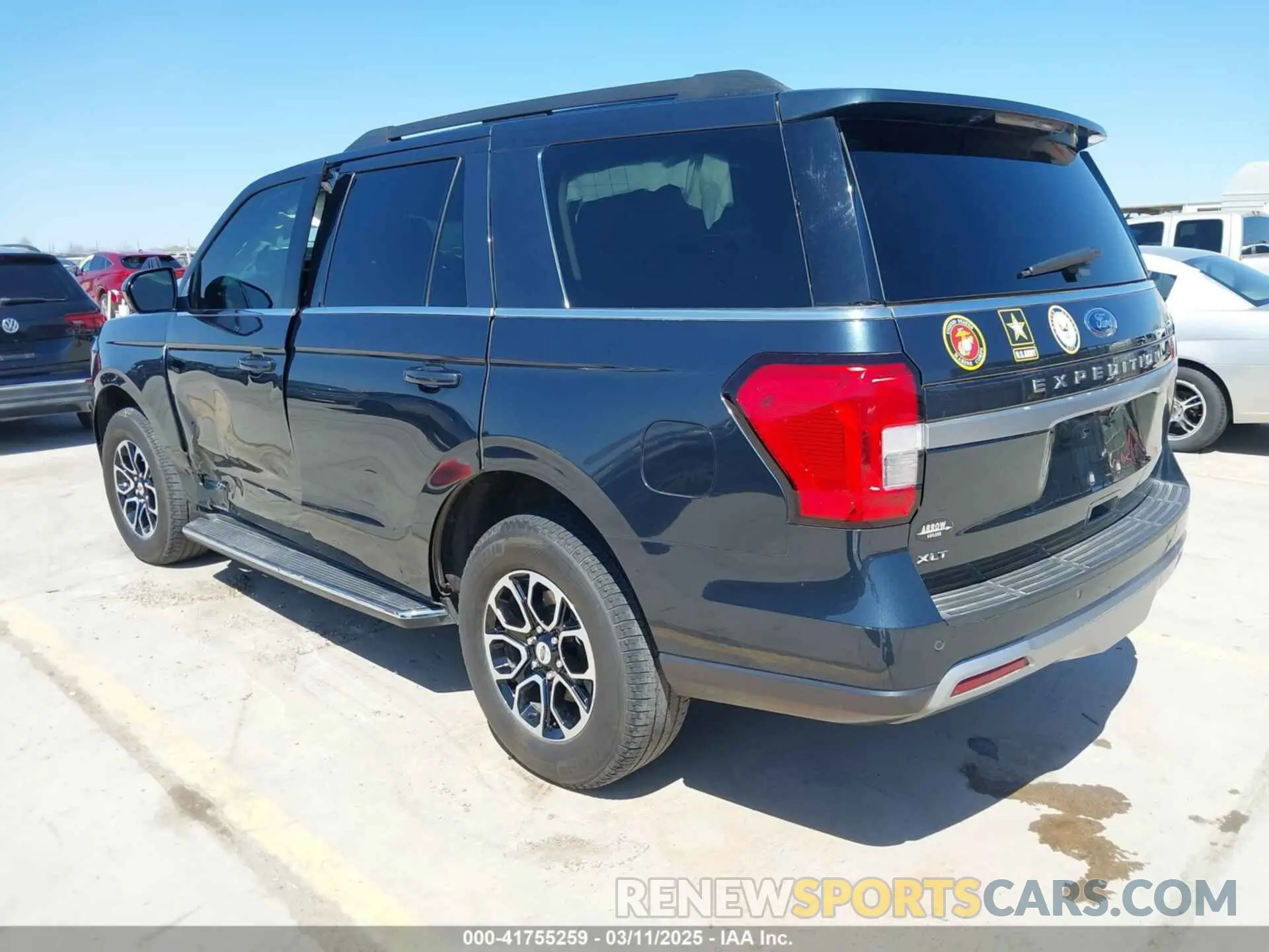 3 Photograph of a damaged car 1FMJU1J82PEA45419 FORD EXPEDITION 2023