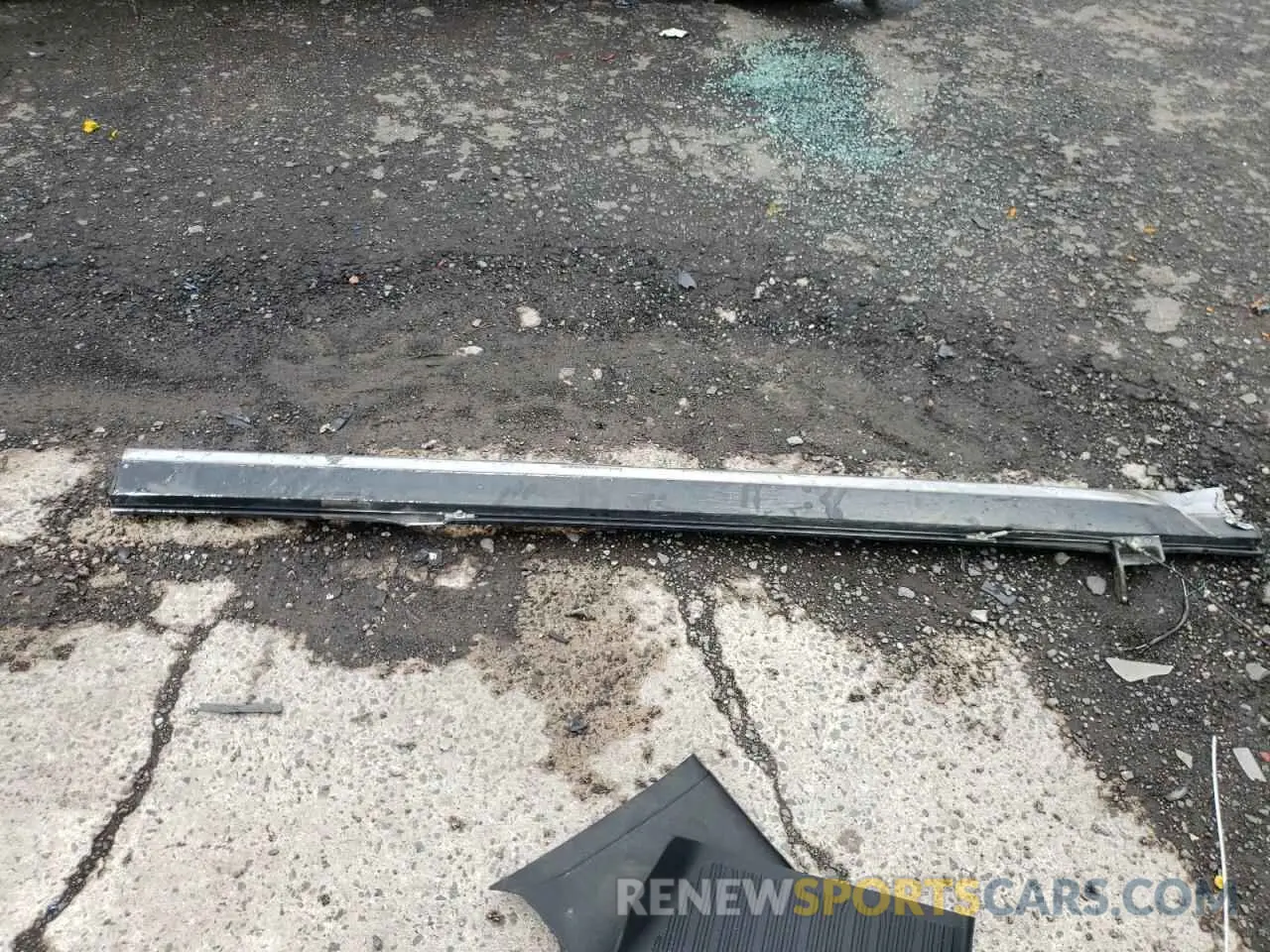 13 Photograph of a damaged car 1FMJU1M8XPEA41498 FORD EXPEDITION 2023