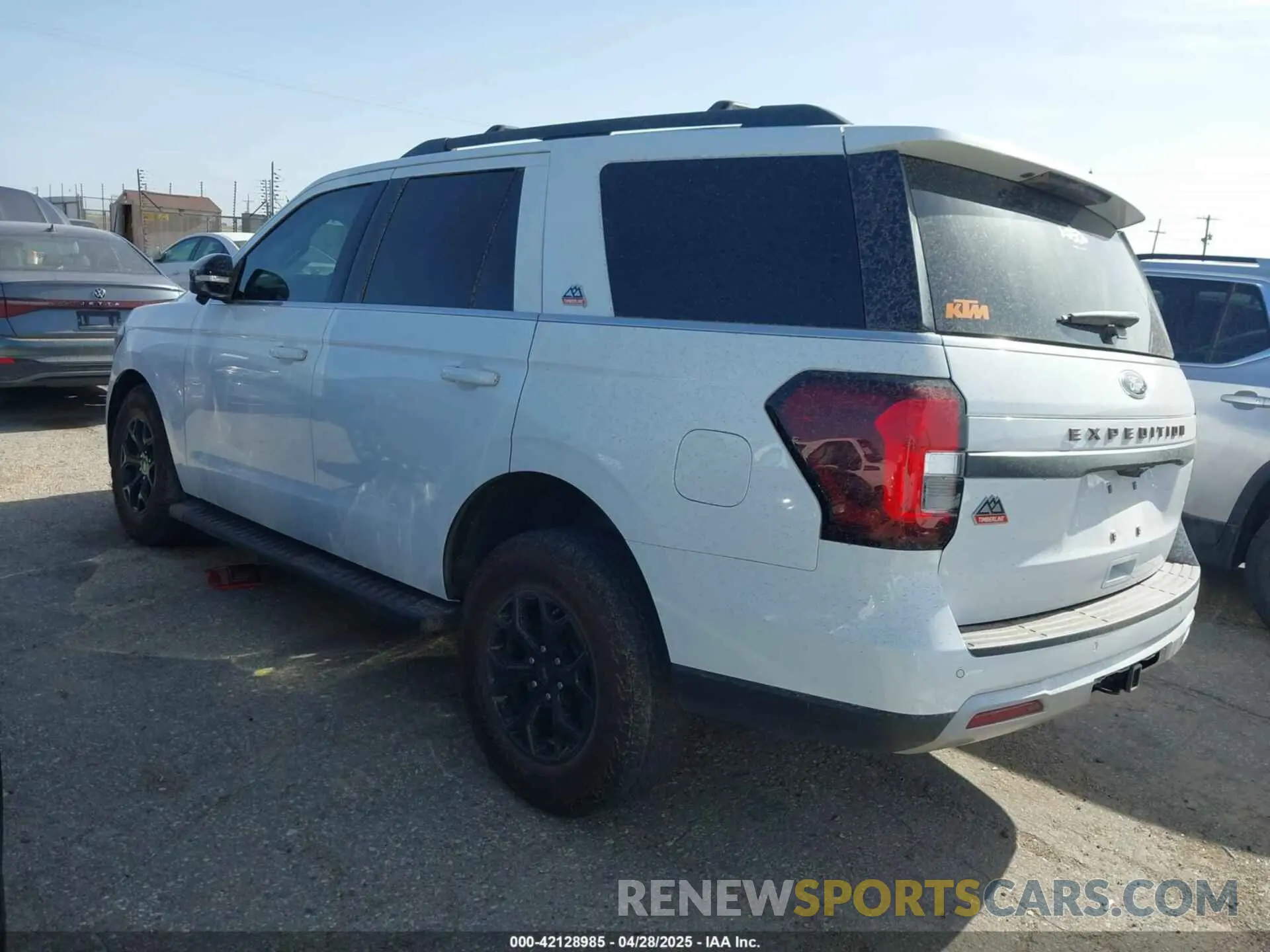 3 Photograph of a damaged car 1FMJU1RG7PEA18082 FORD EXPEDITION 2023