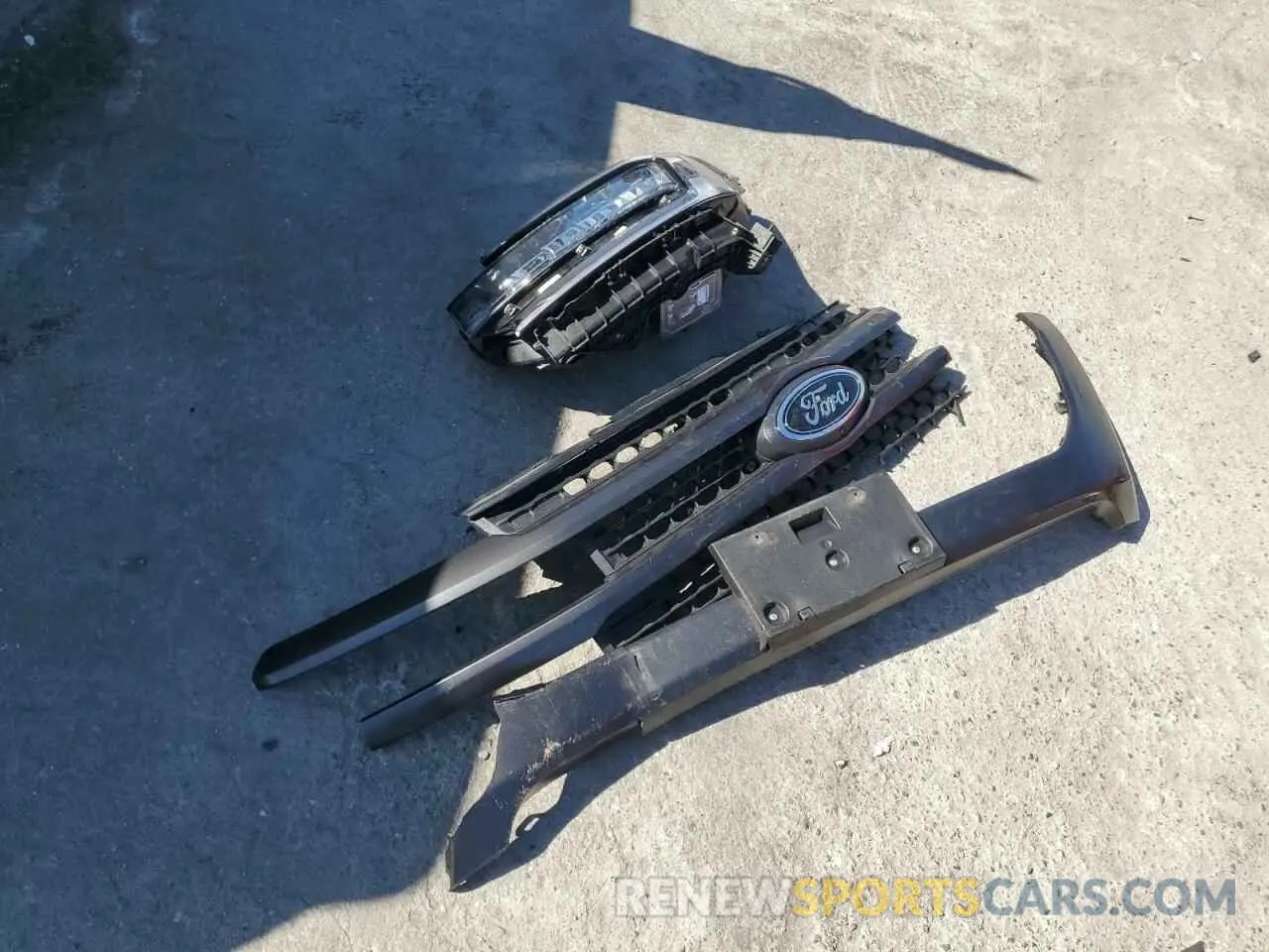 13 Photograph of a damaged car 1FMJU1RGXPEA34504 FORD EXPEDITION 2023