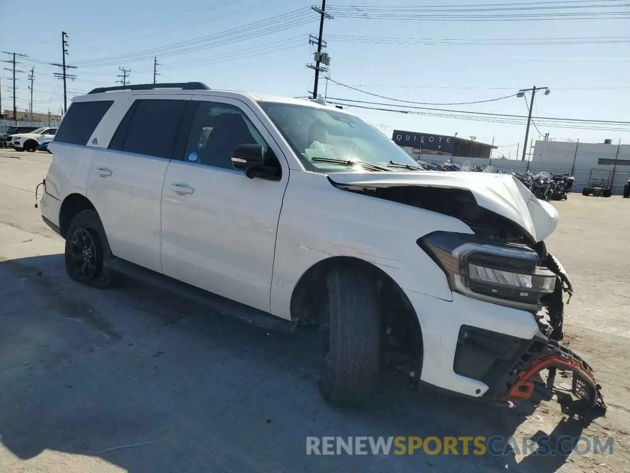 4 Photograph of a damaged car 1FMJU1RGXPEA34504 FORD EXPEDITION 2023