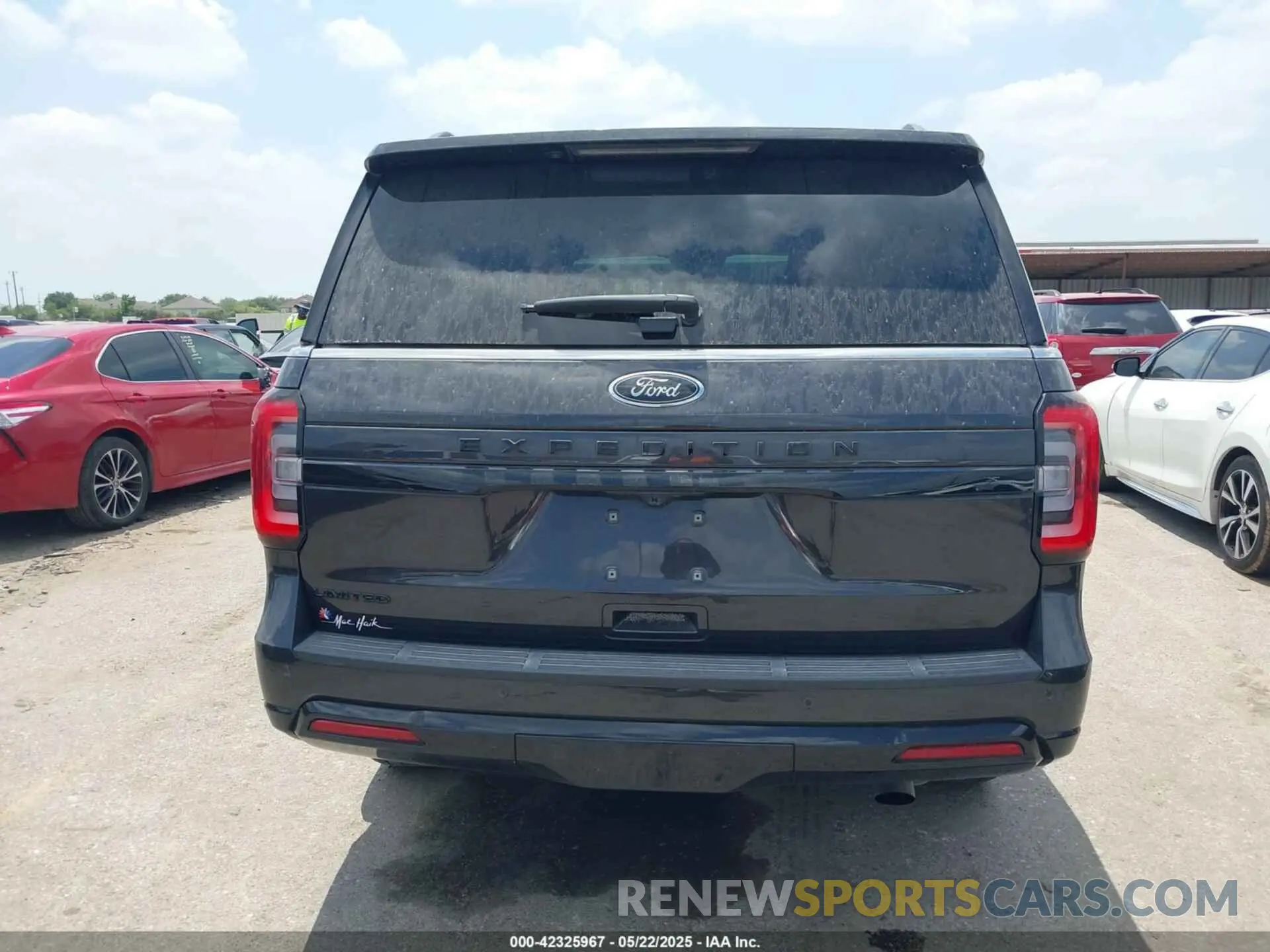16 Photograph of a damaged car 1FMJU2A81PEA53839 FORD EXPEDITION 2023