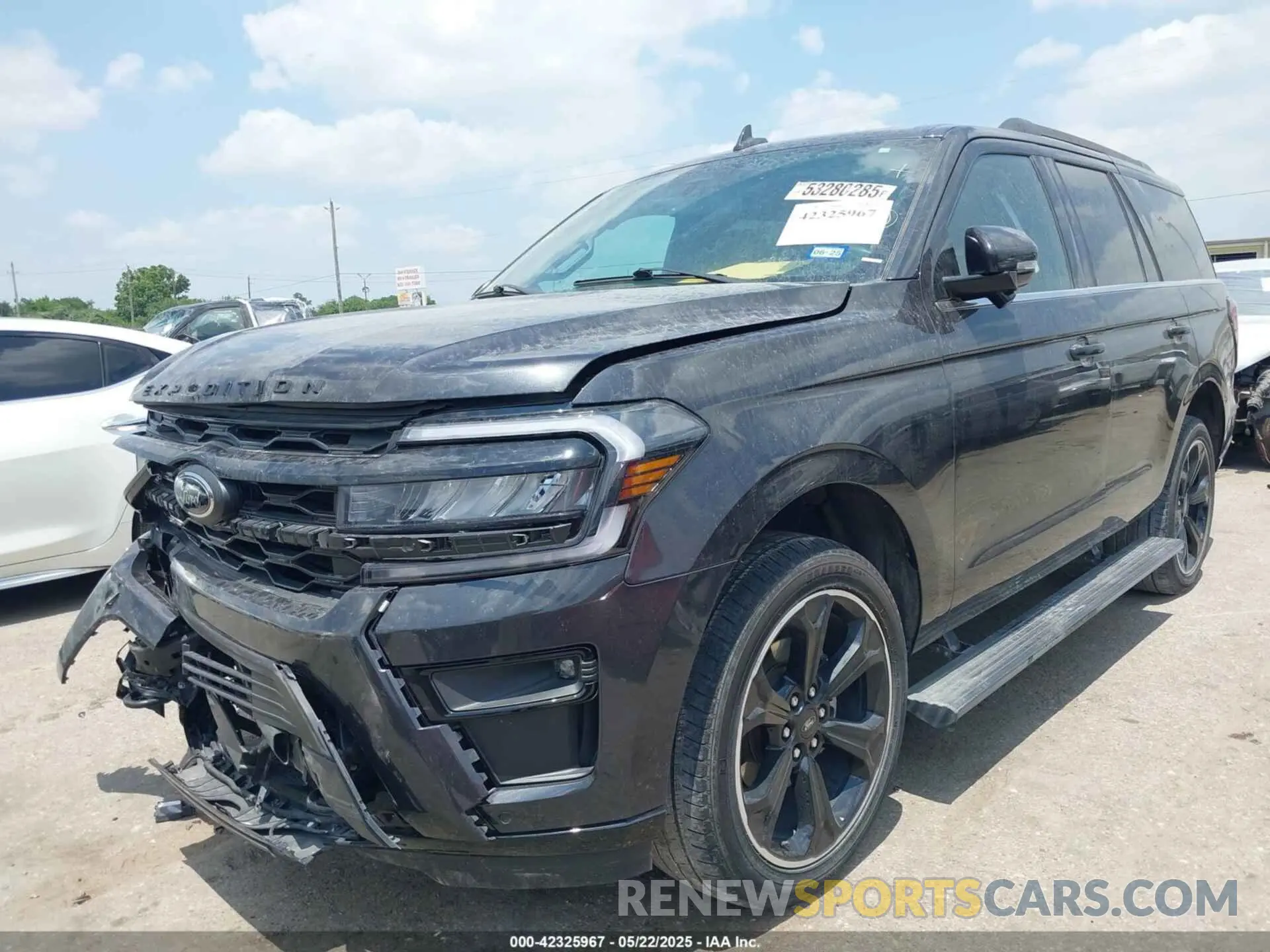 2 Photograph of a damaged car 1FMJU2A81PEA53839 FORD EXPEDITION 2023