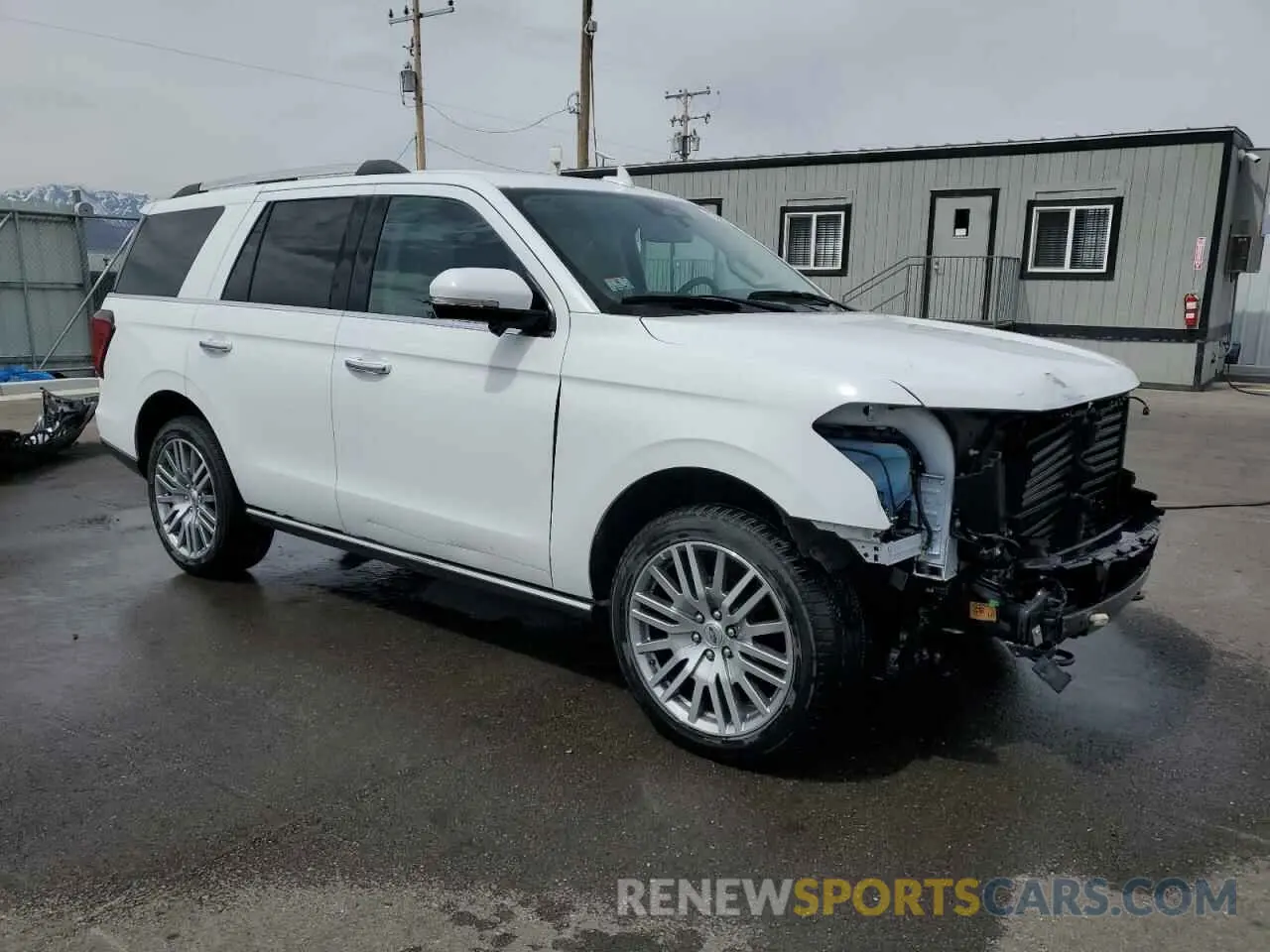 4 Photograph of a damaged car 1FMJU2A84PEA55004 FORD EXPEDITION 2023