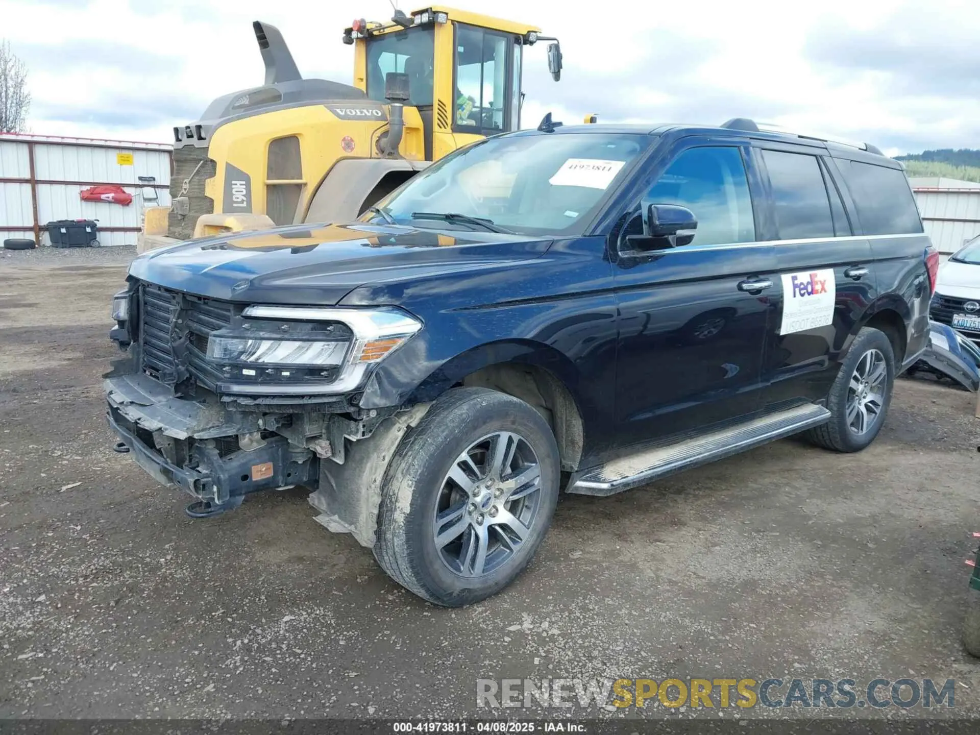 2 Photograph of a damaged car 1FMJU2A85PEA53262 FORD EXPEDITION 2023