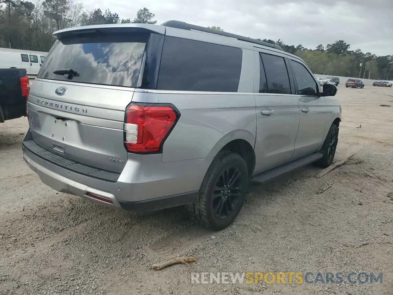 3 Photograph of a damaged car 1FMJK1H82REA04559 FORD EXPEDITION 2024