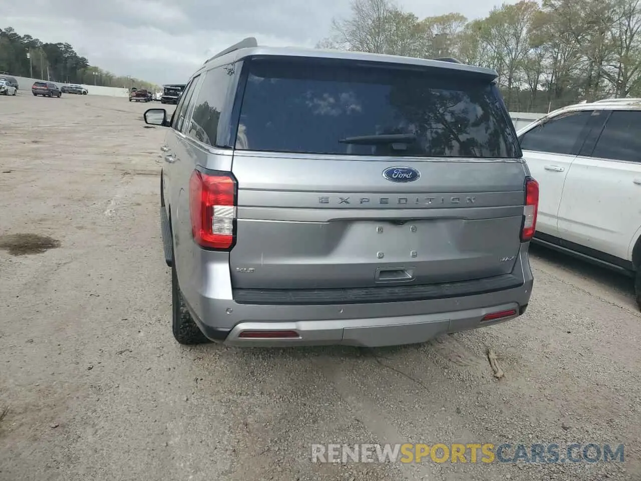 6 Photograph of a damaged car 1FMJK1H82REA04559 FORD EXPEDITION 2024