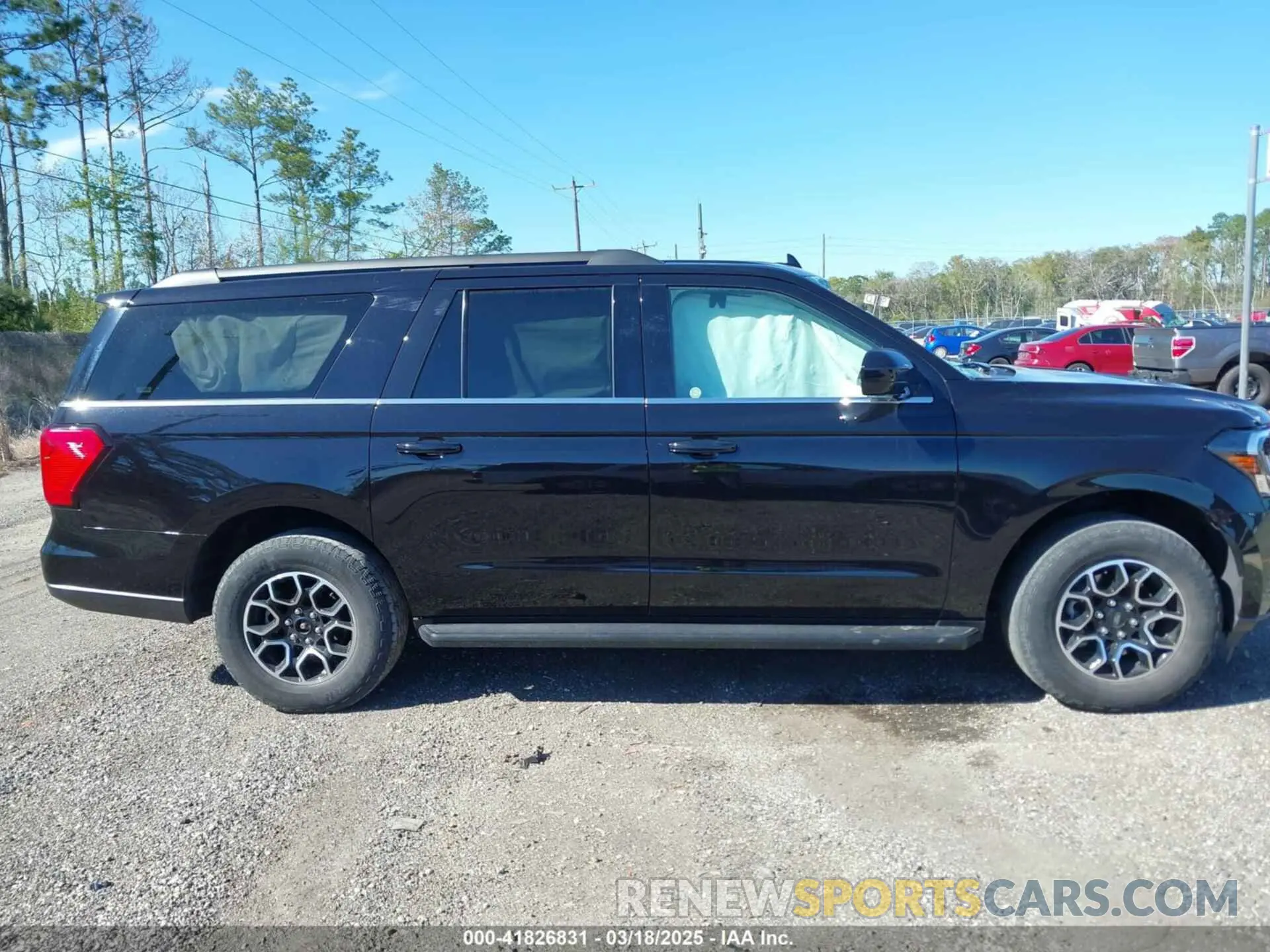 13 Photograph of a damaged car 1FMJK1H83REA27722 FORD EXPEDITION 2024