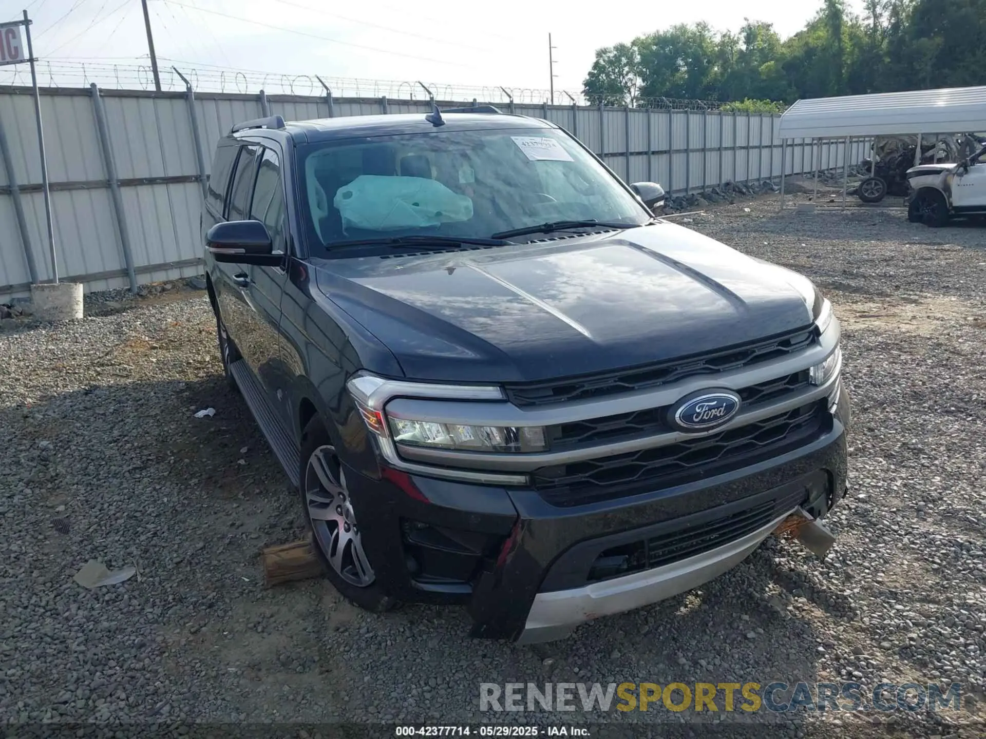 6 Photograph of a damaged car 1FMJK1H83REA85832 FORD EXPEDITION 2024