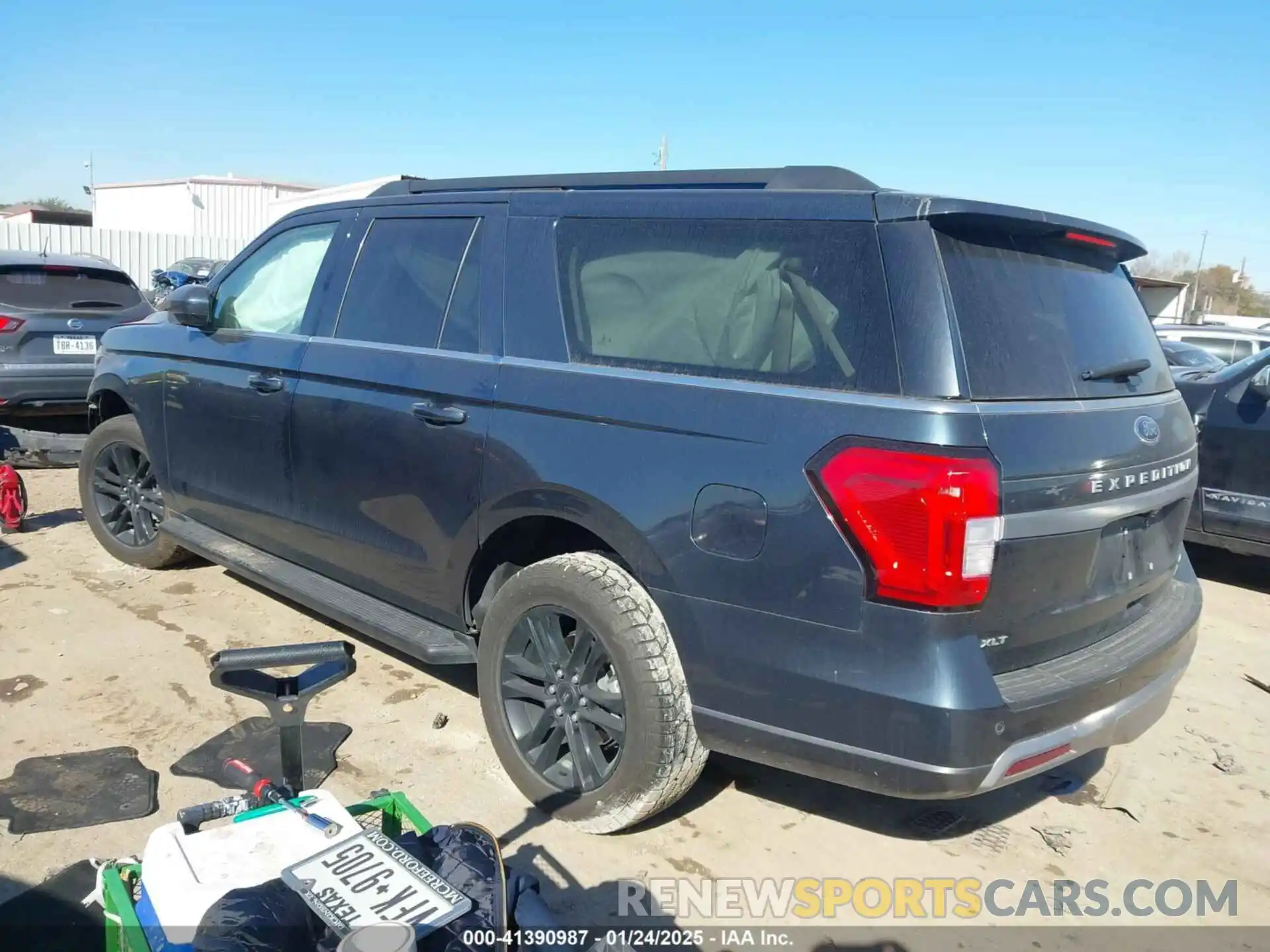 3 Photograph of a damaged car 1FMJK1H87REA31577 FORD EXPEDITION 2024