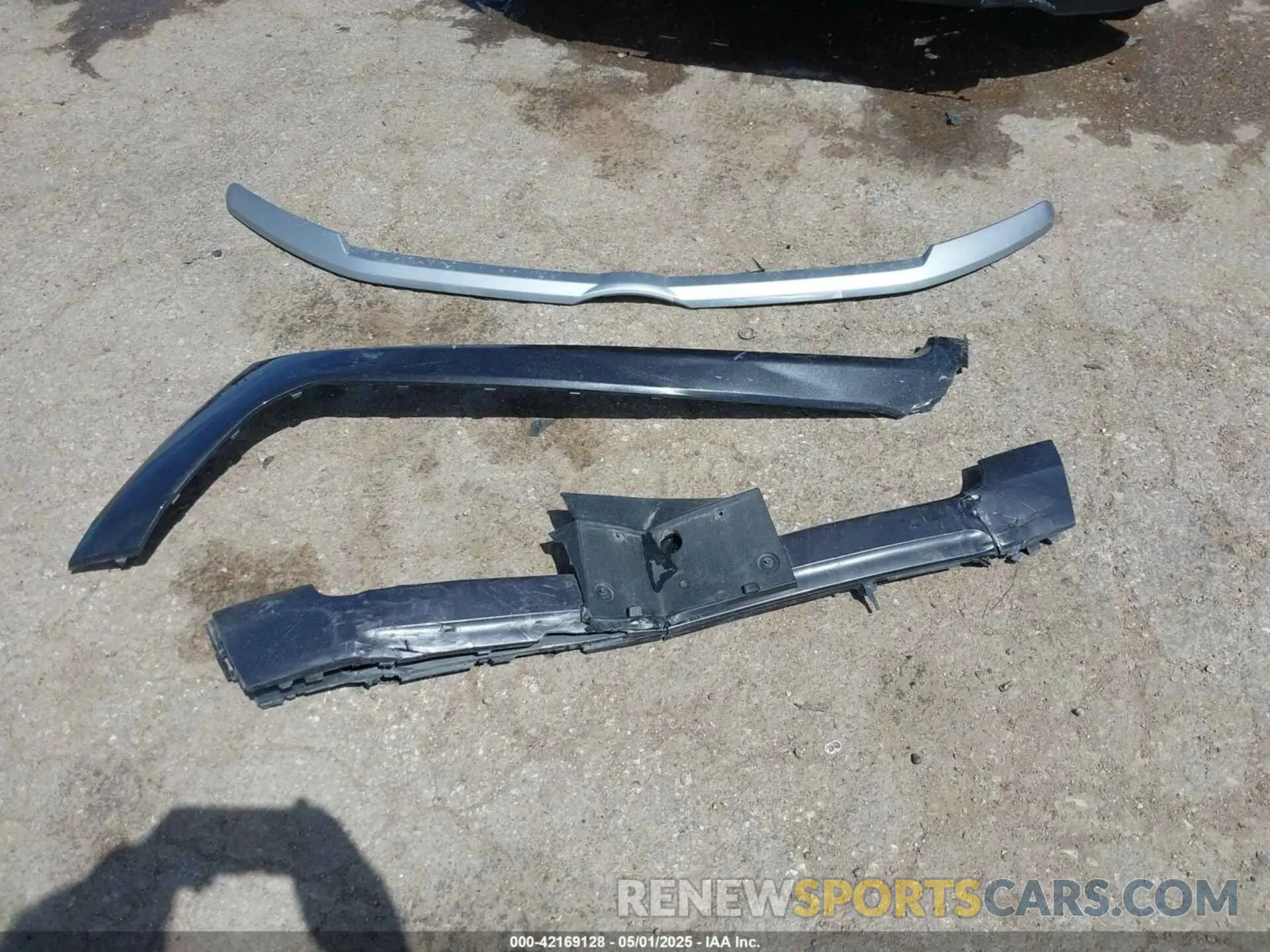12 Photograph of a damaged car 1FMJK1H87REA37010 FORD EXPEDITION 2024