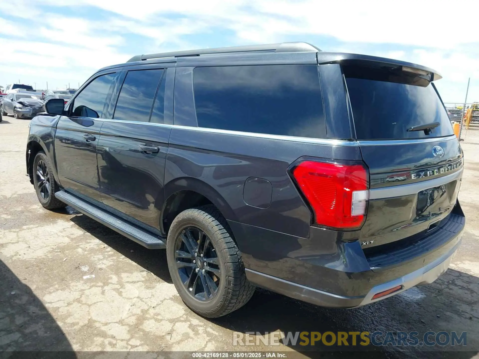 3 Photograph of a damaged car 1FMJK1H87REA37010 FORD EXPEDITION 2024