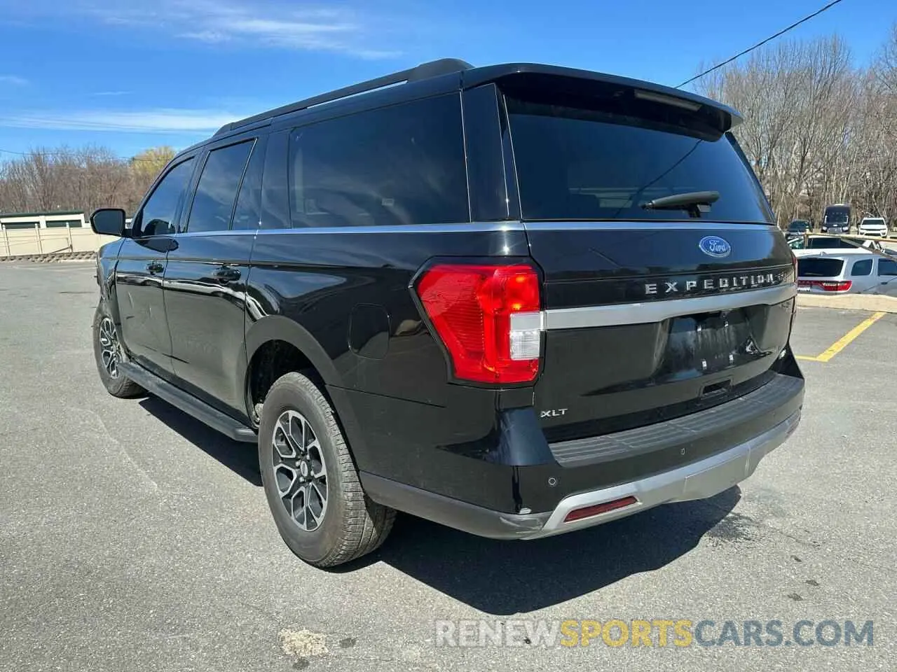 2 Photograph of a damaged car 1FMJK1H88REA39946 FORD EXPEDITION 2024